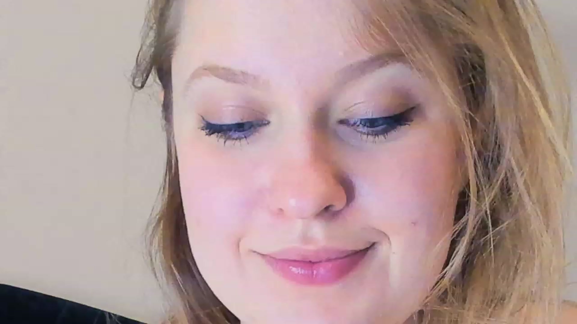 Gallery image thumbnail from SensualAdict's myfreecams stream on, 03/11/2023, 19:04 image 19 of 20