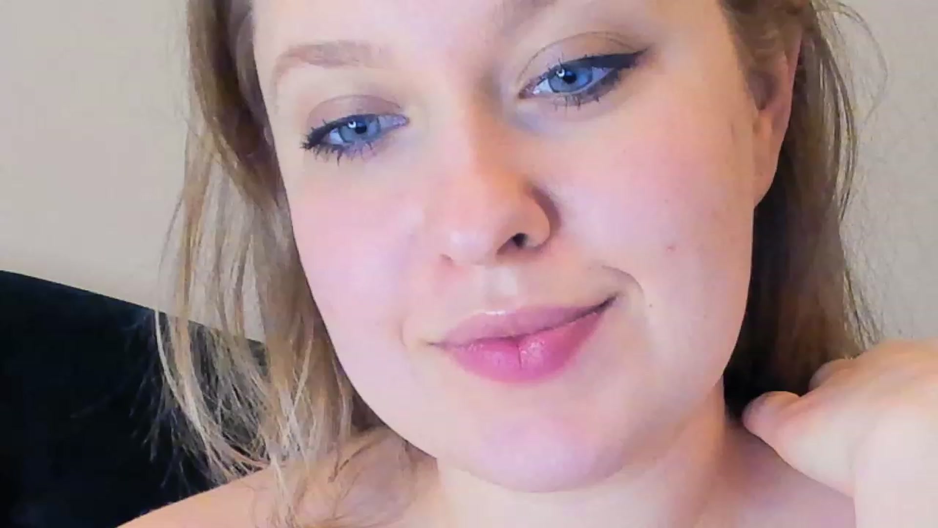 Gallery image thumbnail from SensualAdict's myfreecams stream on, 03/11/2023, 19:04 image 11 of 20