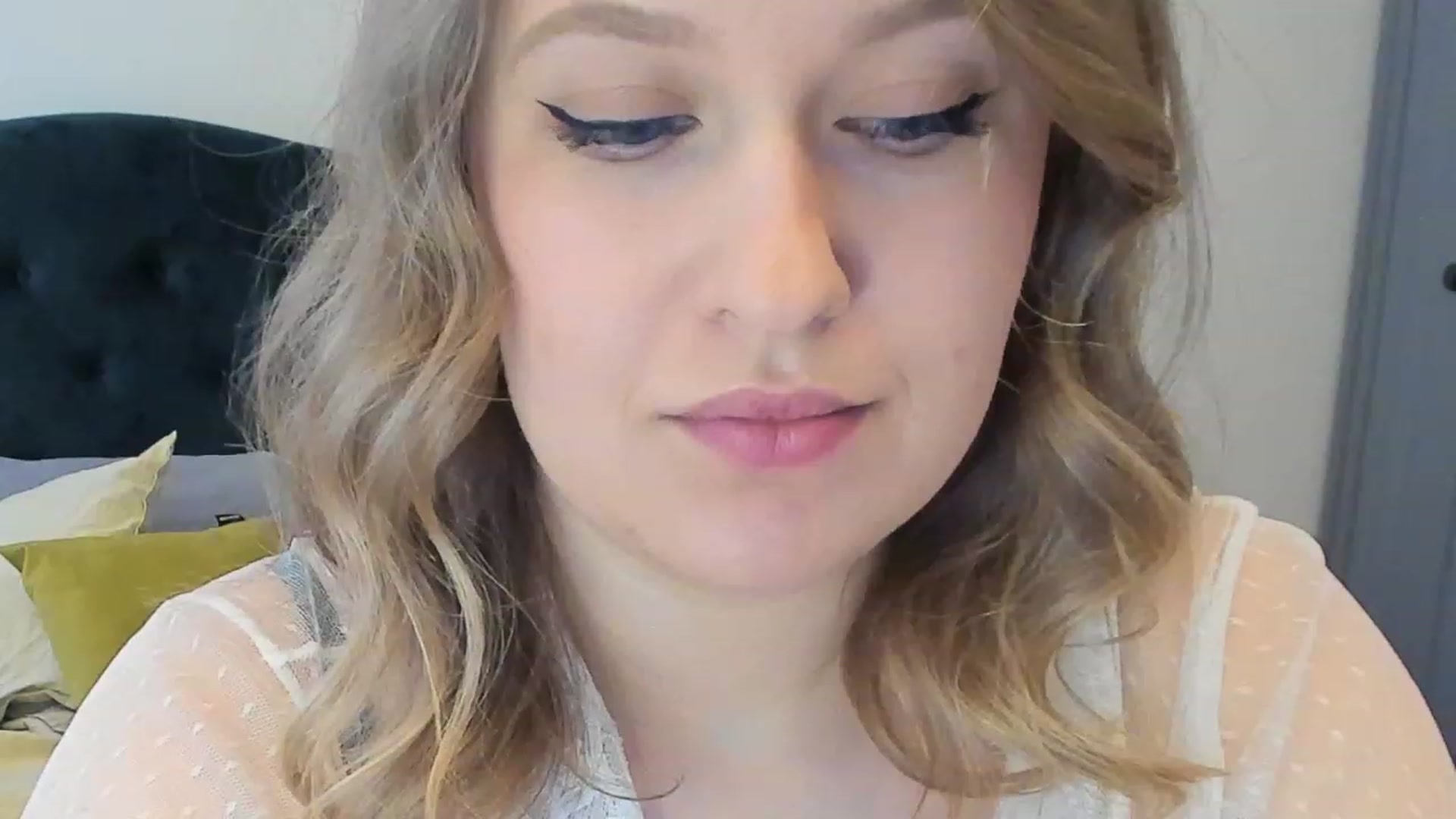 Gallery image thumbnail from SensualAdict's myfreecams stream on, 03/12/2023, 15:40 image 18 of 20
