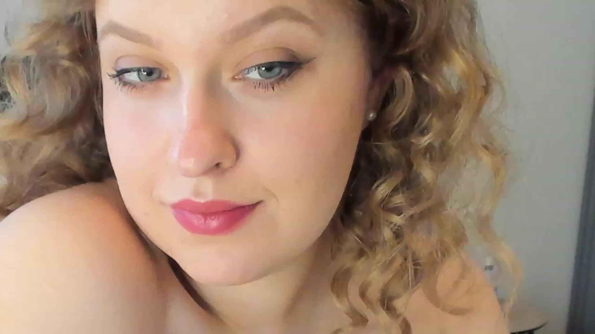 Gallery image thumbnail from SensualAdict's myfreecams stream on, 03/18/2023, 14:40 image 19 of 20