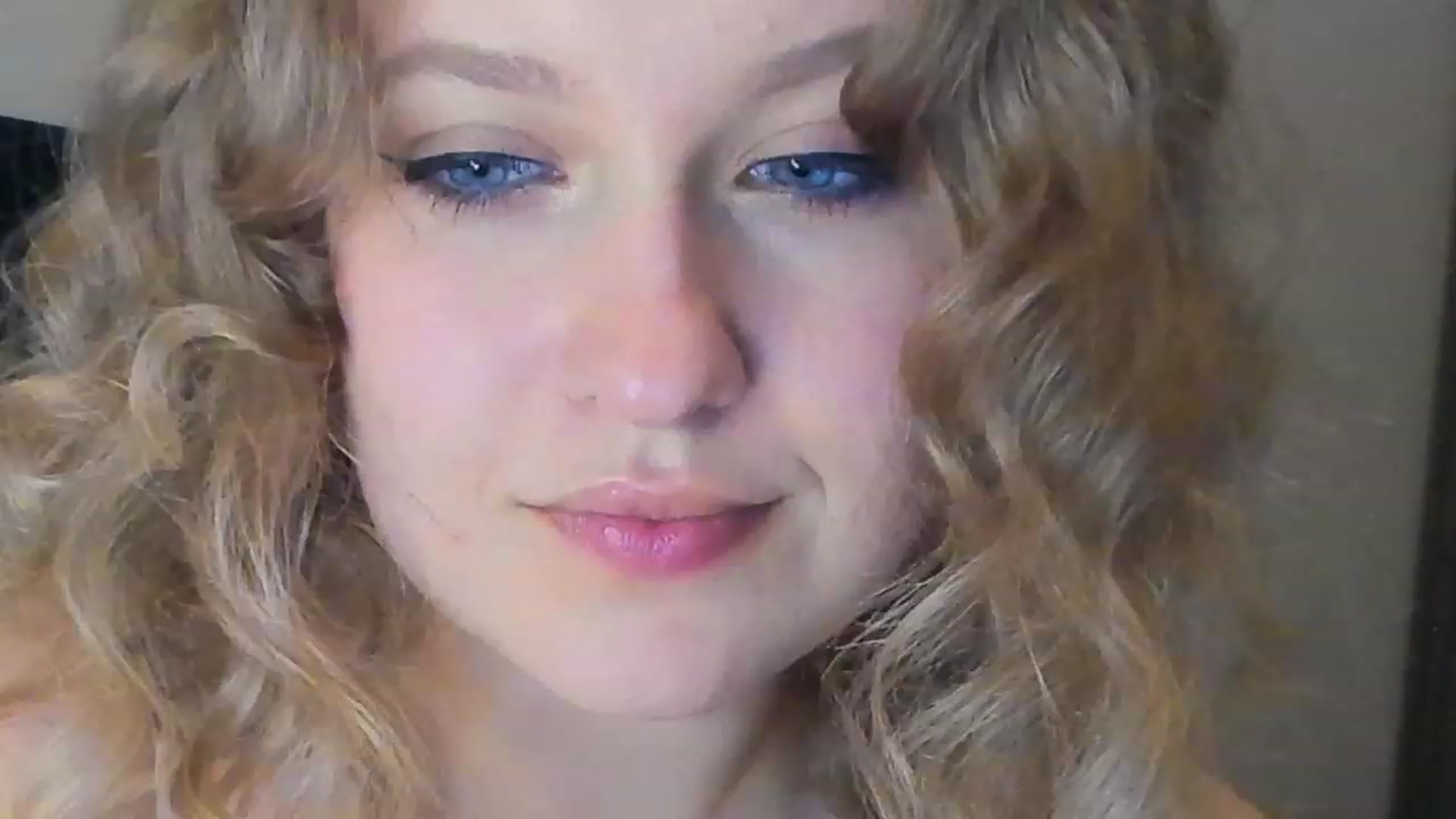 Gallery image thumbnail from SensualAdict's myfreecams stream on, 03/19/2023, 17:59 image 3 of 20