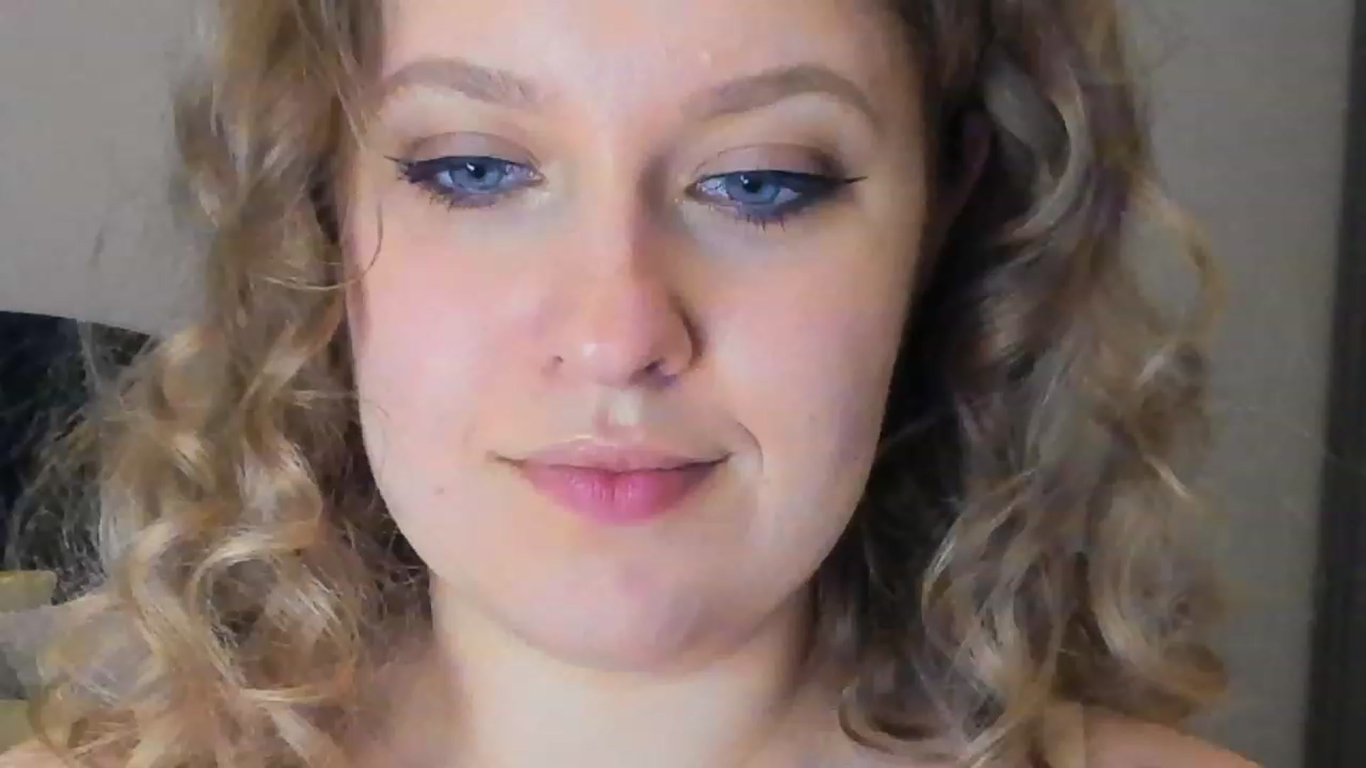 Gallery image thumbnail from SensualAdict's myfreecams stream on, 03/19/2023, 19:42 image 9 of 20
