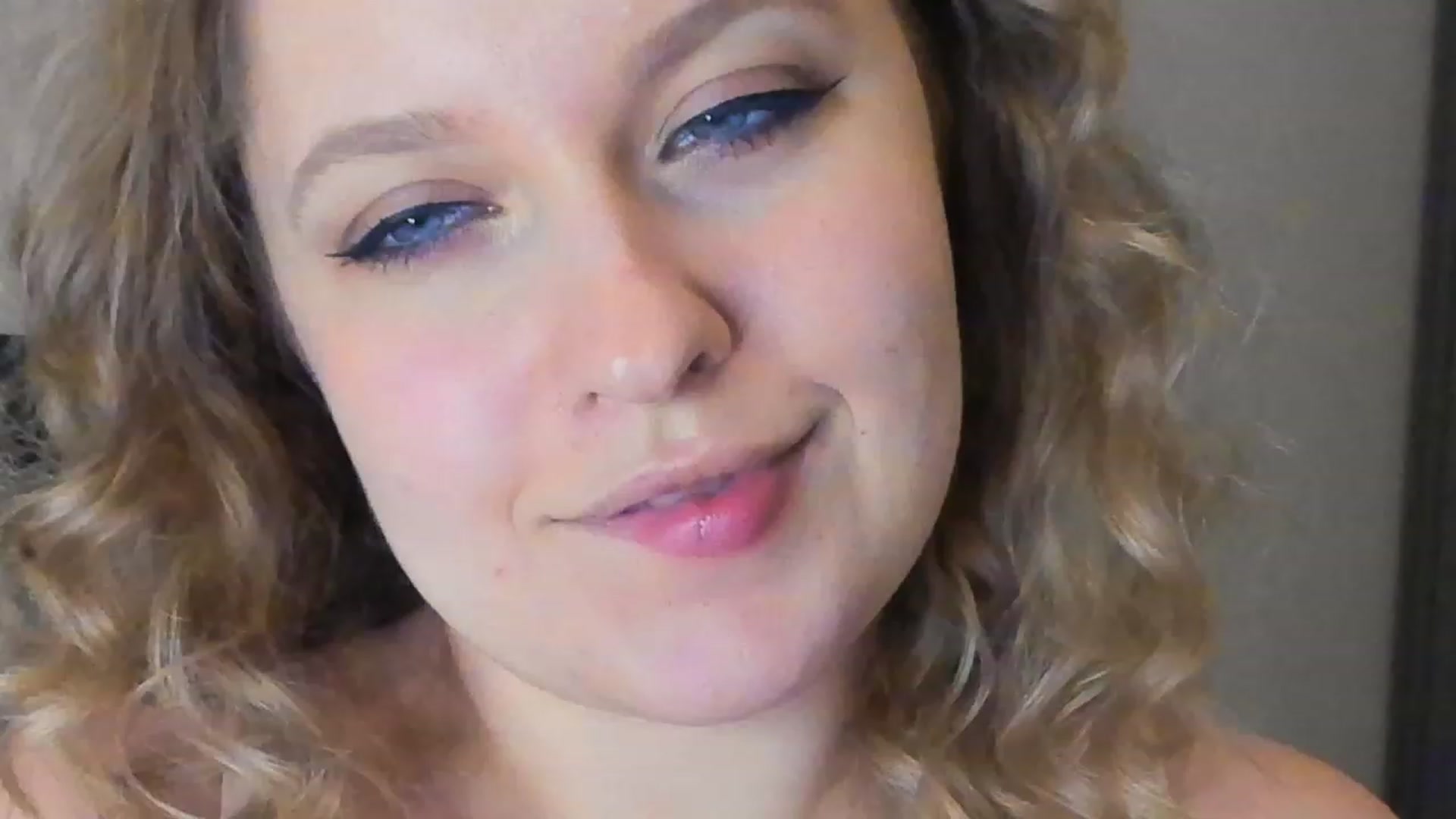 Gallery image thumbnail from SensualAdict's myfreecams stream on, 03/19/2023, 19:42 image 13 of 20