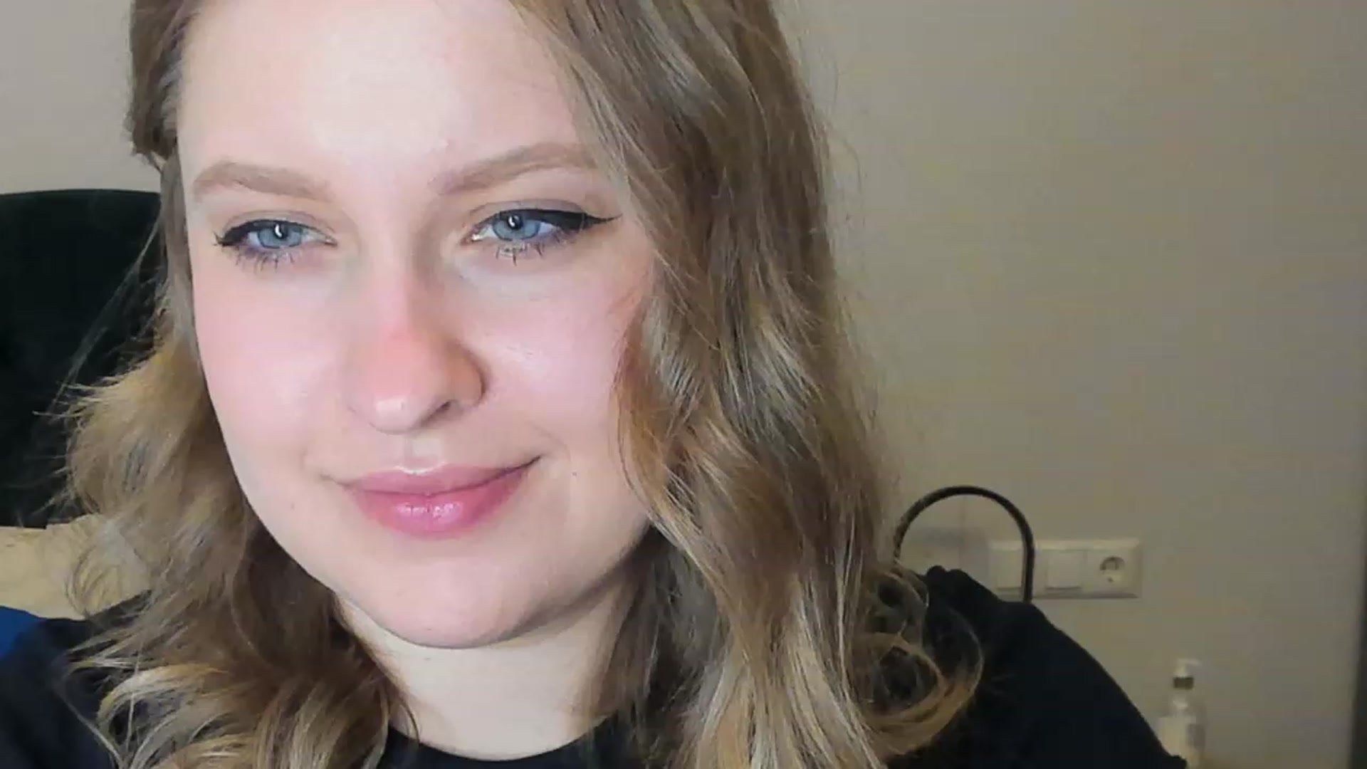 Gallery image thumbnail from SensualAdict's myfreecams stream on, 03/22/2023, 16:34 image 20 of 20