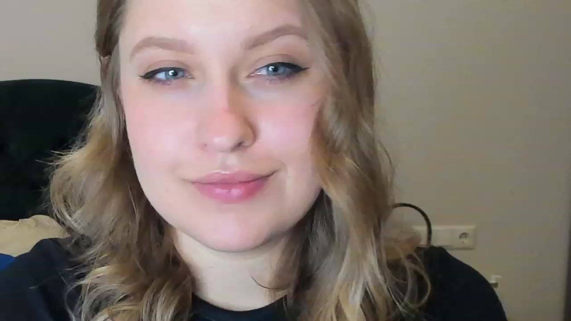 Gallery image thumbnail from SensualAdict's myfreecams stream on, 03/22/2023, 16:34 image 17 of 20