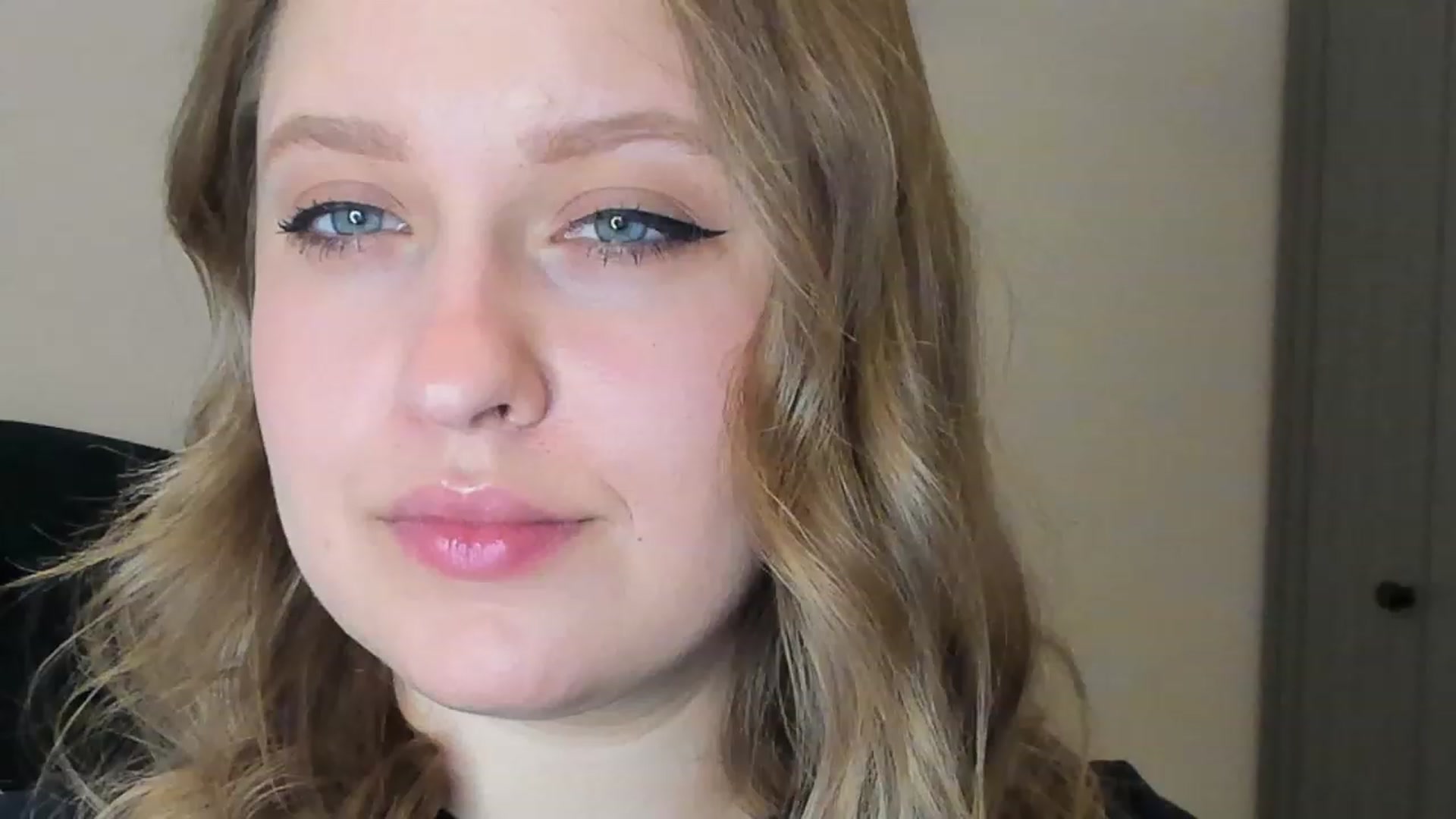 Gallery image thumbnail from SensualAdict's myfreecams stream on, 03/22/2023, 16:34 image 13 of 20