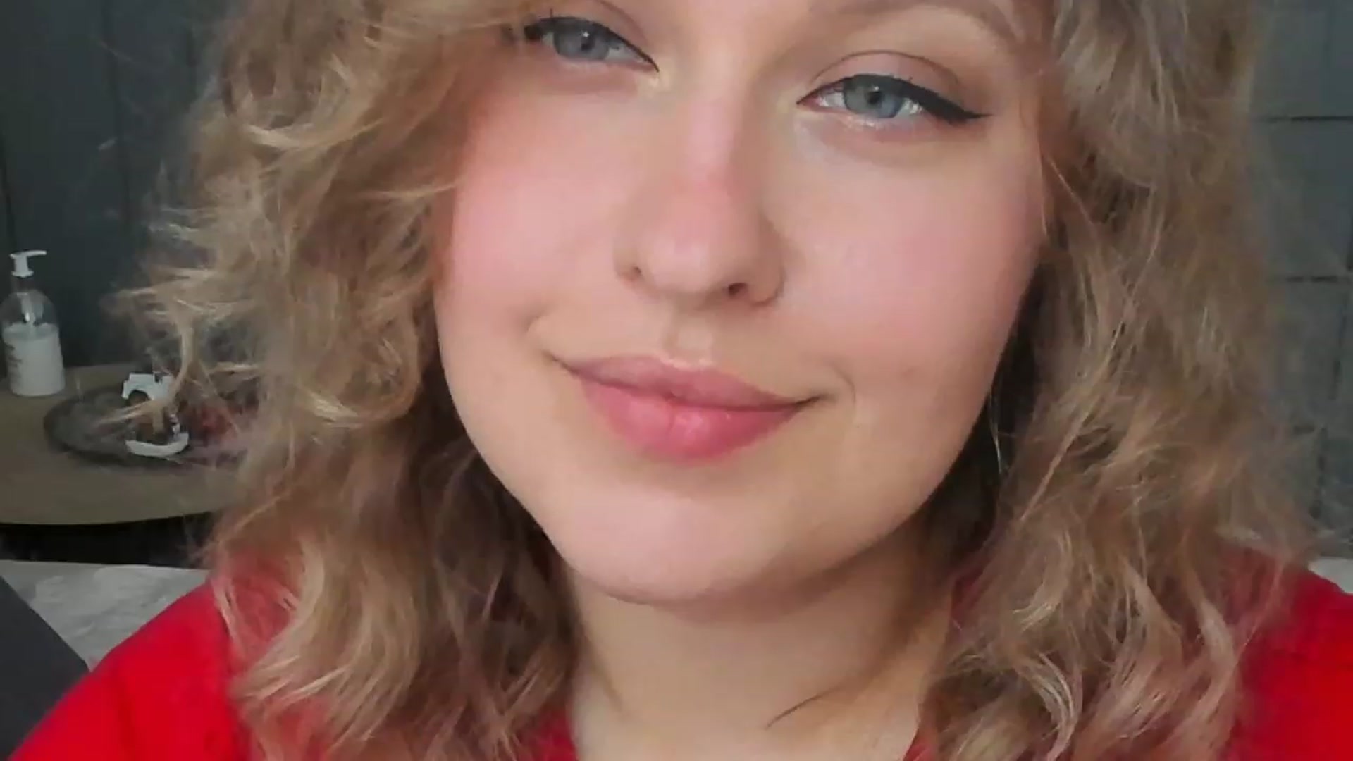 Gallery image thumbnail from SensualAdict's myfreecams stream on, 03/25/2023, 14:20 image 6 of 20