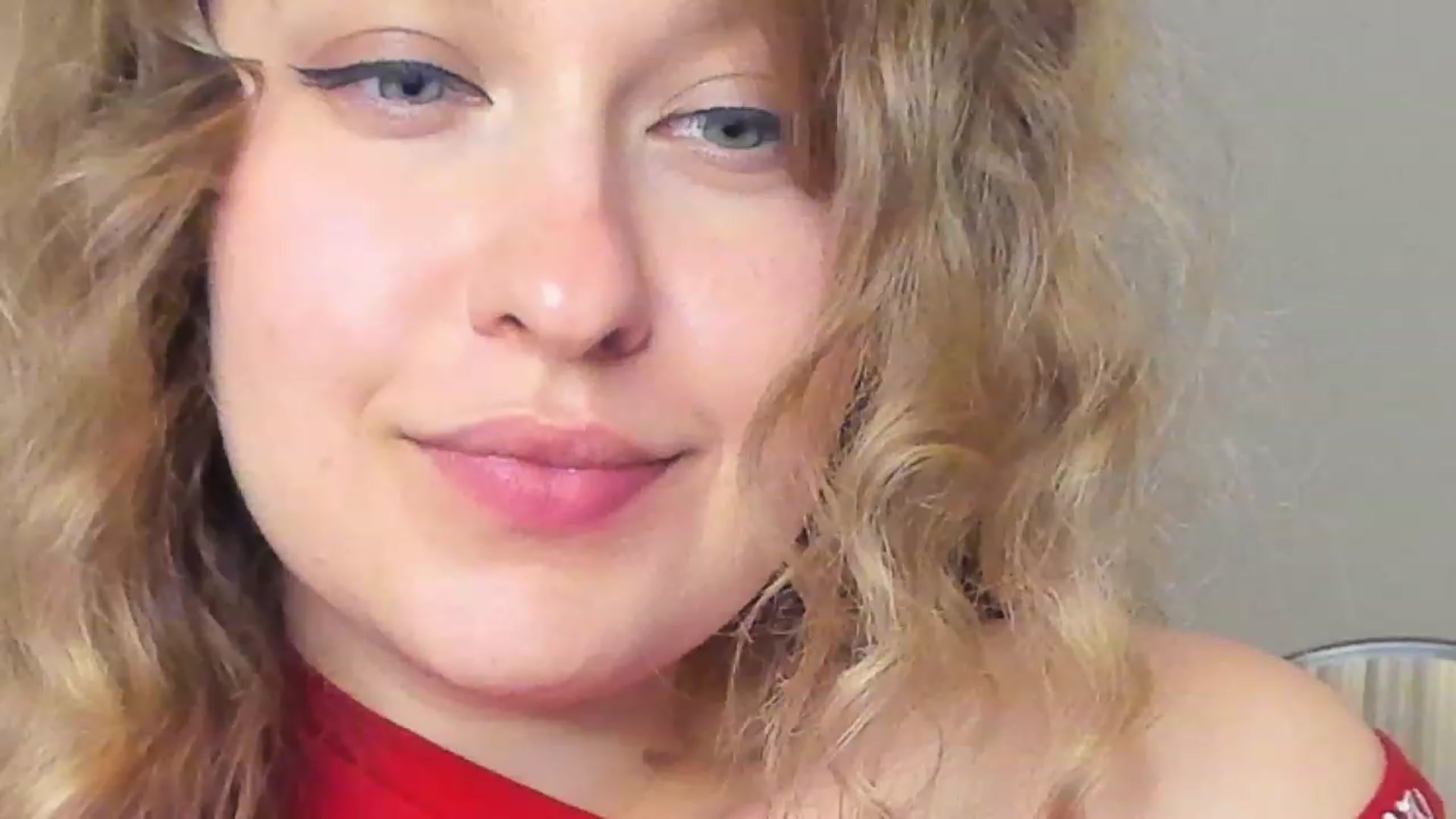 Gallery image thumbnail from SensualAdict's myfreecams stream on, 03/25/2023, 18:38 image 7 of 20