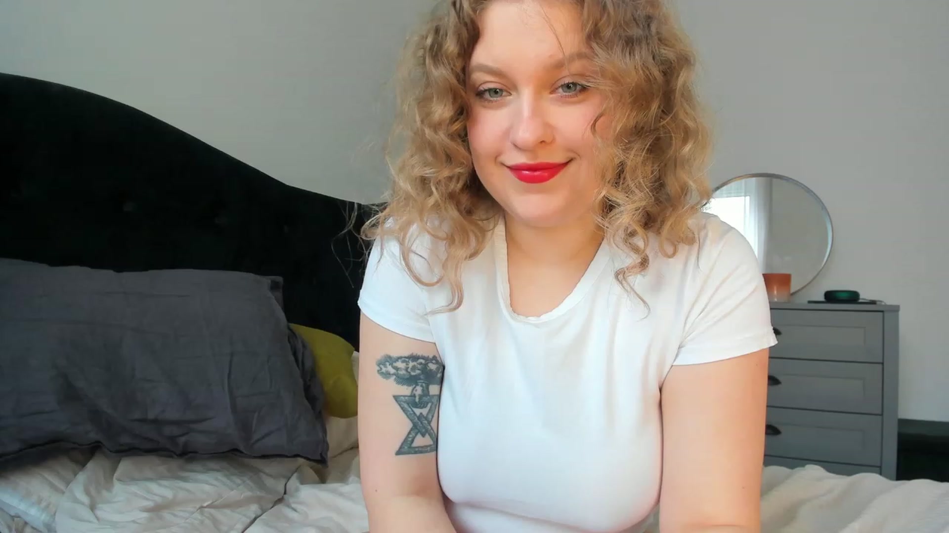 Gallery image thumbnail from SensualAdict's myfreecams stream on, 03/26/2023, 11:42 image 1 of 20