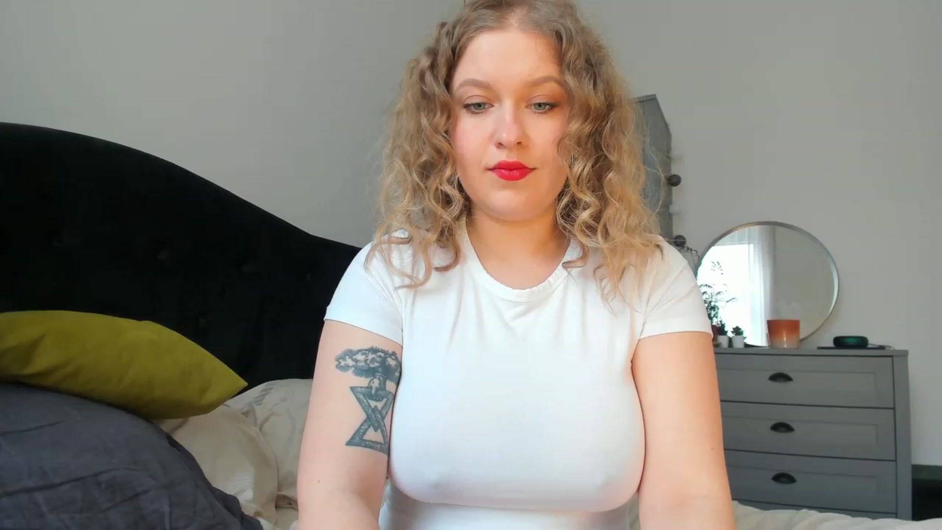 Gallery image thumbnail from SensualAdict's myfreecams stream on, 03/26/2023, 11:42 image 19 of 20