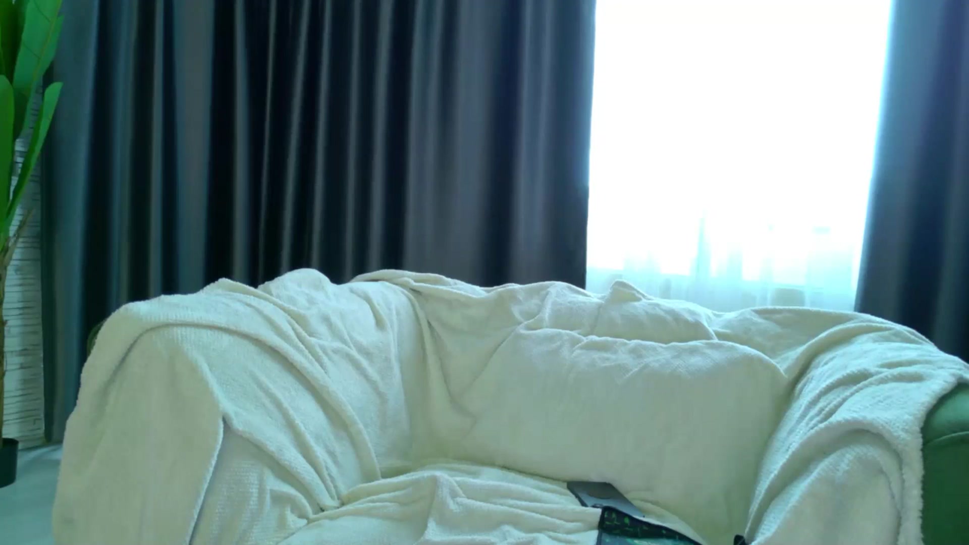 Gallery image thumbnail from SensualAlicex's myfreecams stream on, 01/11/2026, 14:23 image 15 of 20