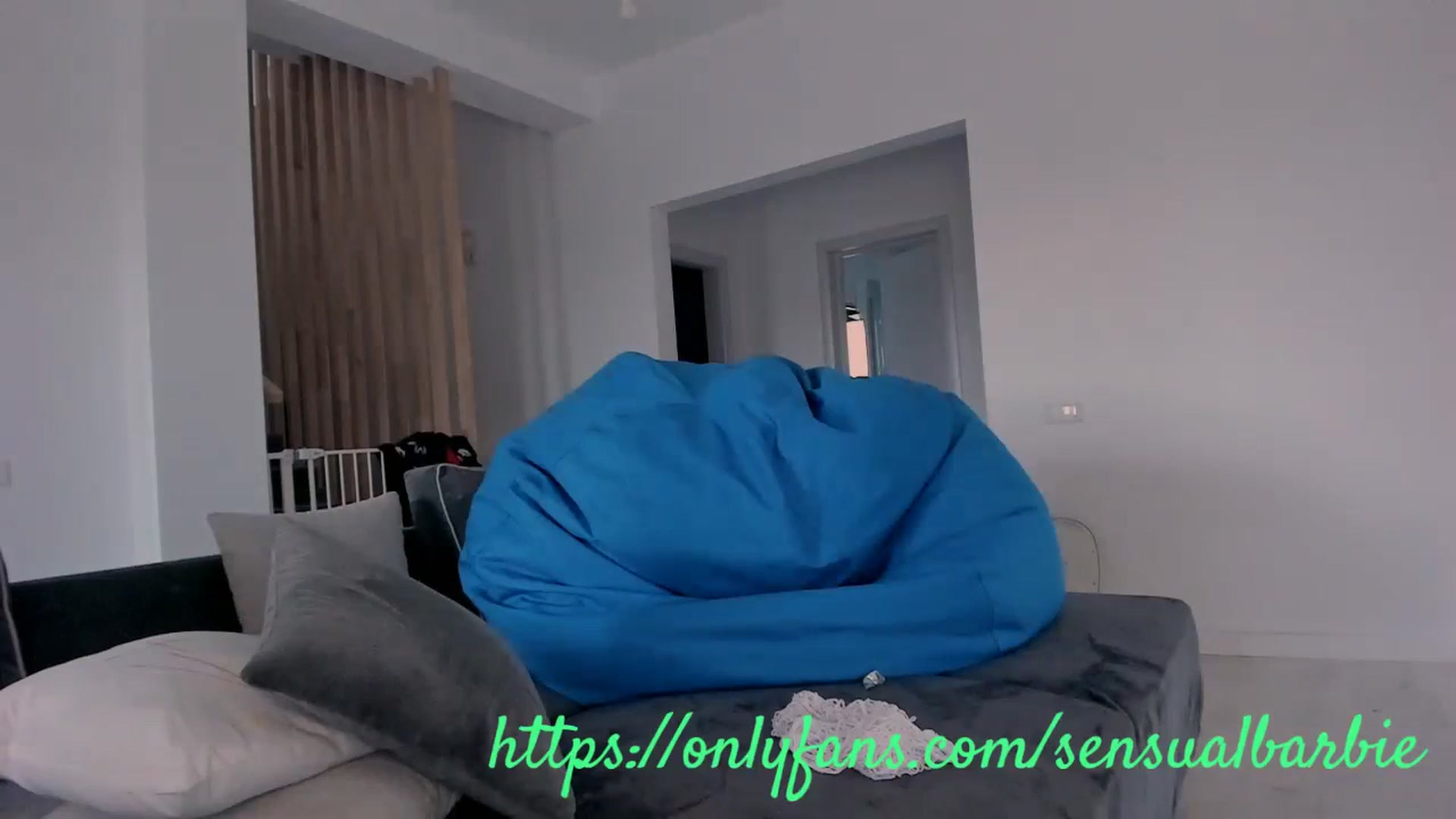 Gallery image thumbnail from SensualBarbie's myfreecams stream on, 11/15/2023, 13:13 image 6 of 20