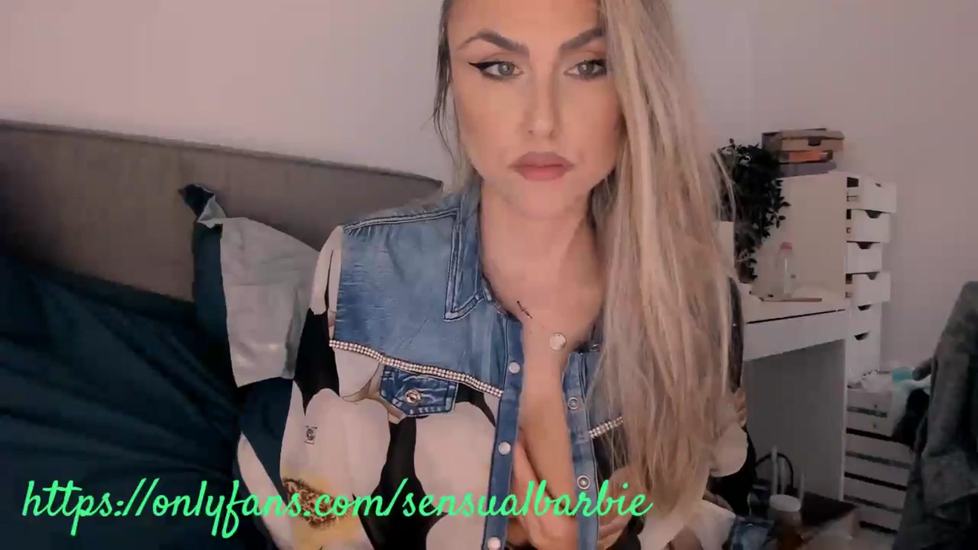 Gallery image thumbnail from SensualBarbie's myfreecams stream on, 03/04/2024, 12:57 image 1 of 20