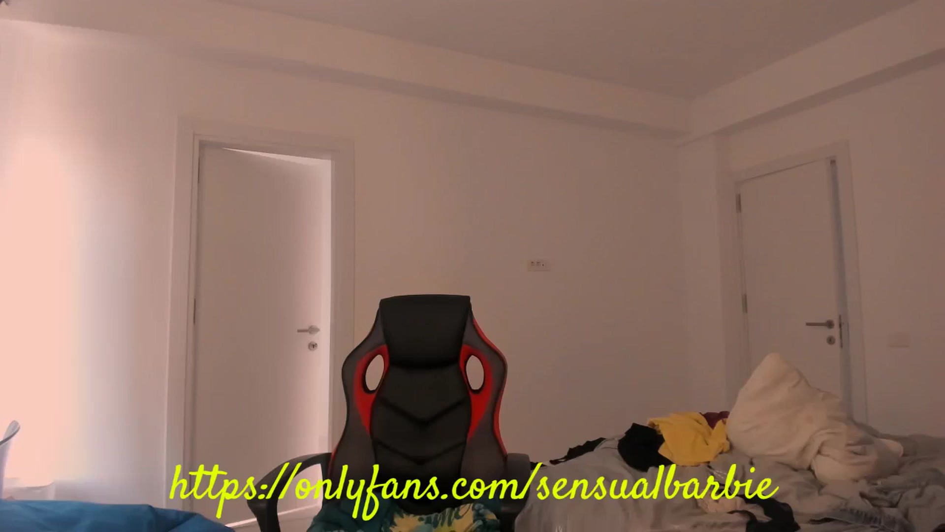 Gallery image thumbnail from SensualBarbie's myfreecams stream on, 10/06/2024, 08:24 image 2 of 20