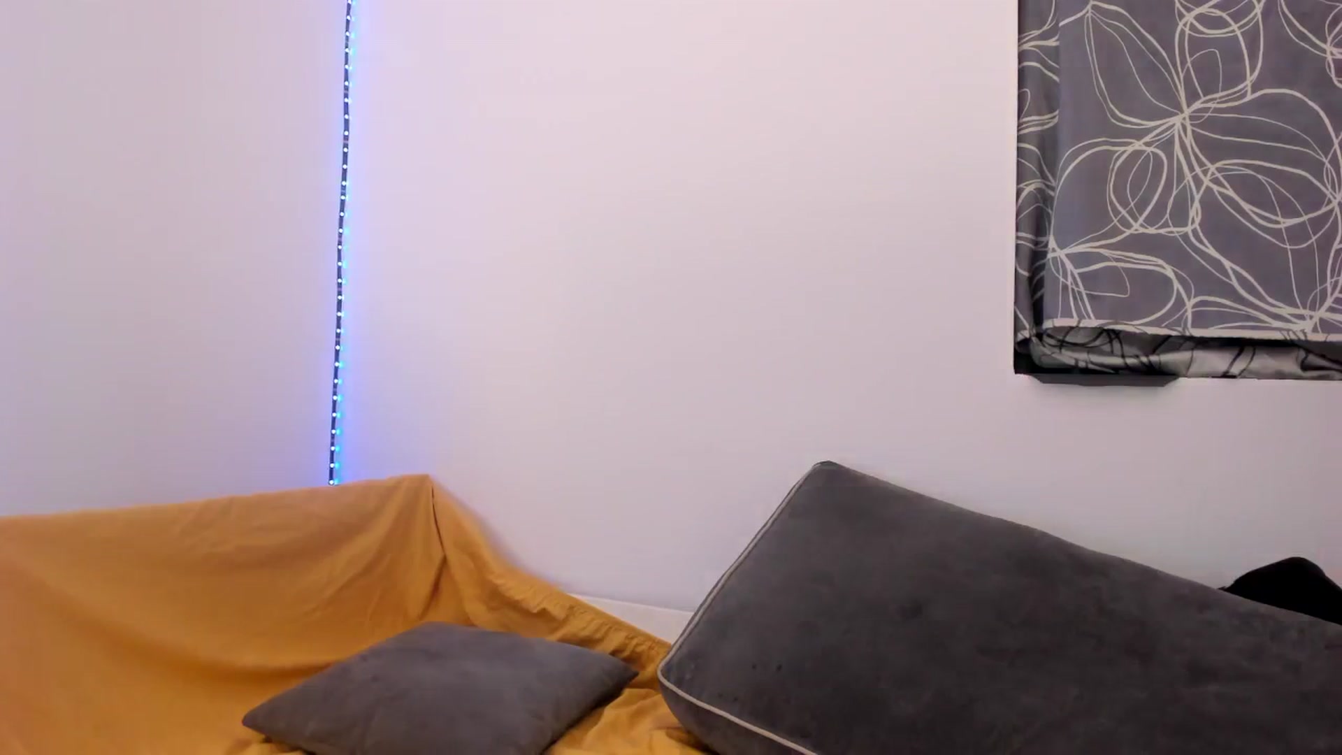 Gallery image thumbnail from SensualBarbie's myfreecams stream on, 02/07/2025, 12:14 image 16 of 20