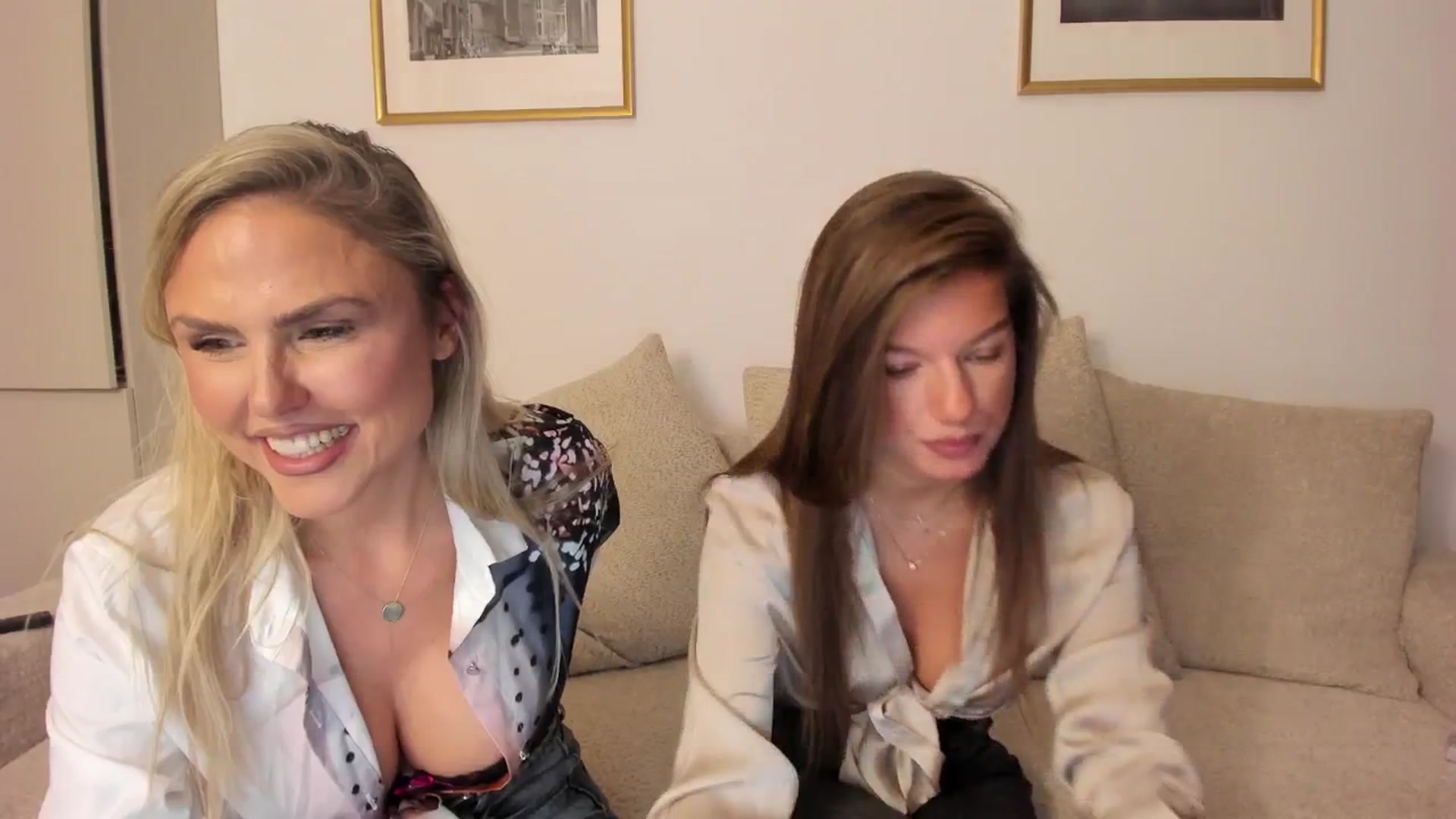 Gallery image thumbnail from SensualBarbie's myfreecams stream on, 05/24/2025, 18:55 image 7 of 20