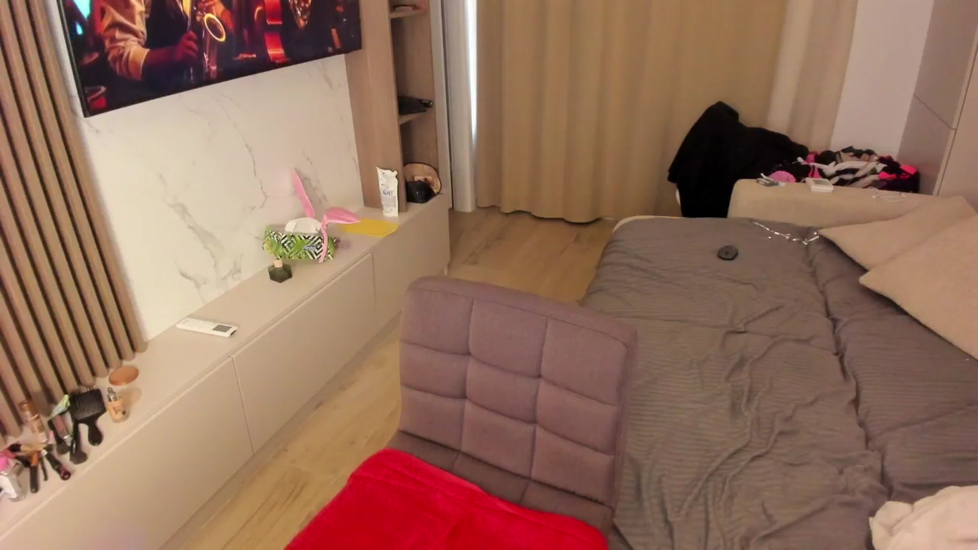 Gallery image thumbnail from SensualBarbie's myfreecams stream on, 11/14/2025, 15:40 image 7 of 20