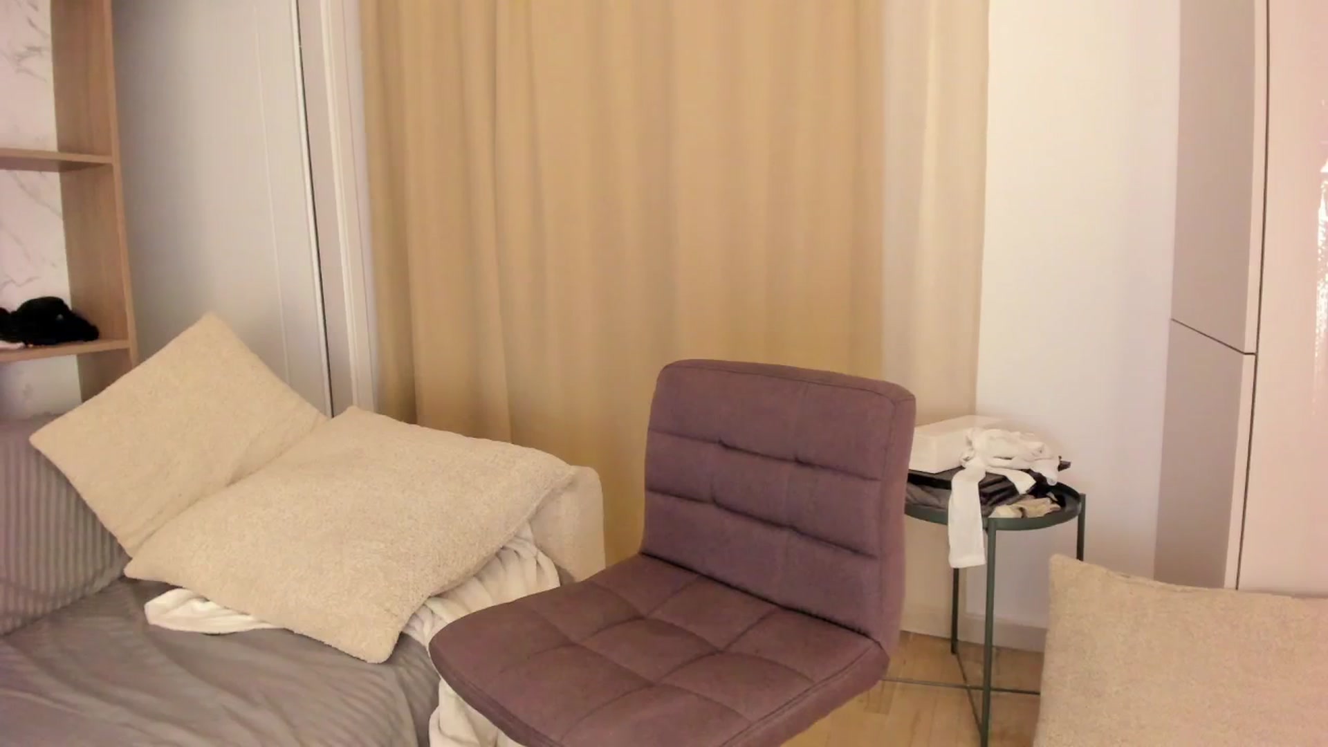 Gallery image thumbnail from SensualBarbie's myfreecams stream on, 12/04/2025, 16:24 image 18 of 20