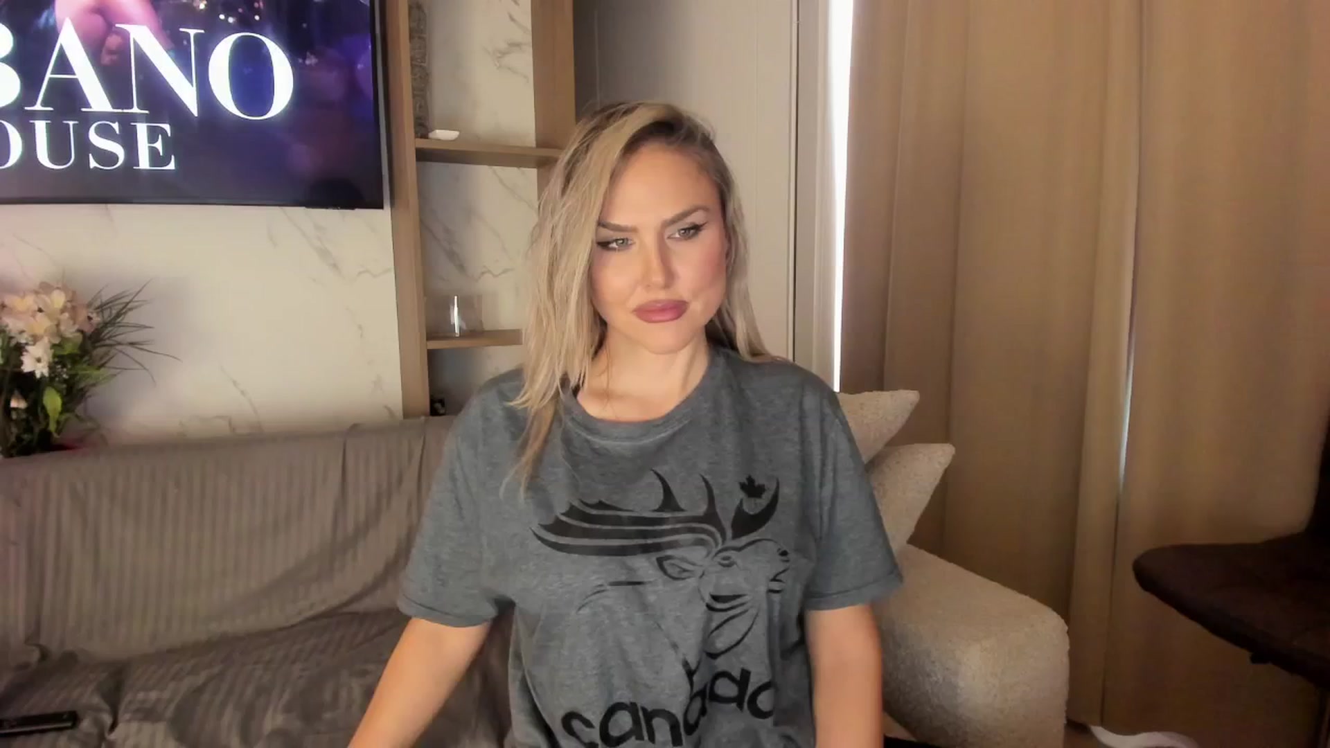 Gallery image thumbnail from SensualBarbie's myfreecams stream on, 01/16/2026, 13:21 image 14 of 20
