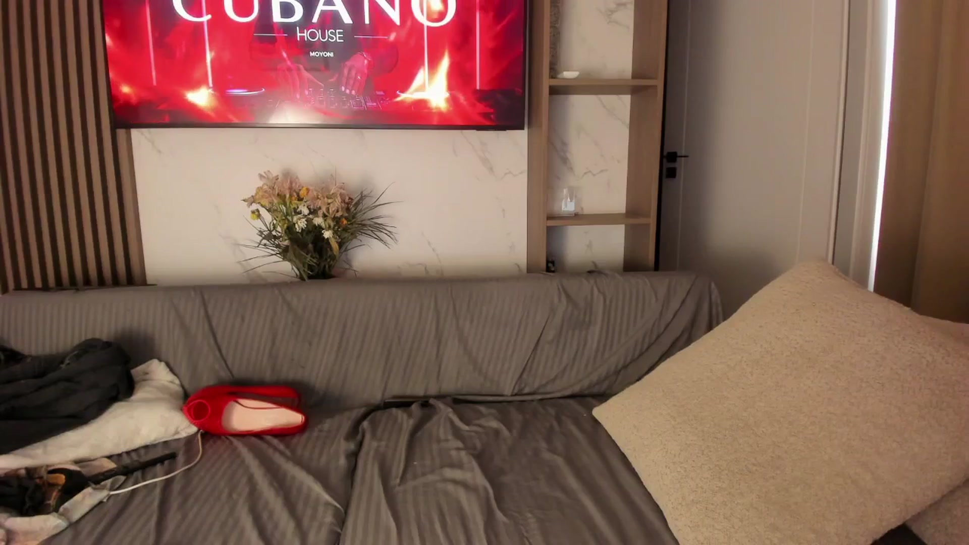 Gallery image thumbnail from SensualBarbie's myfreecams stream on, 01/26/2026, 10:04 image 12 of 20