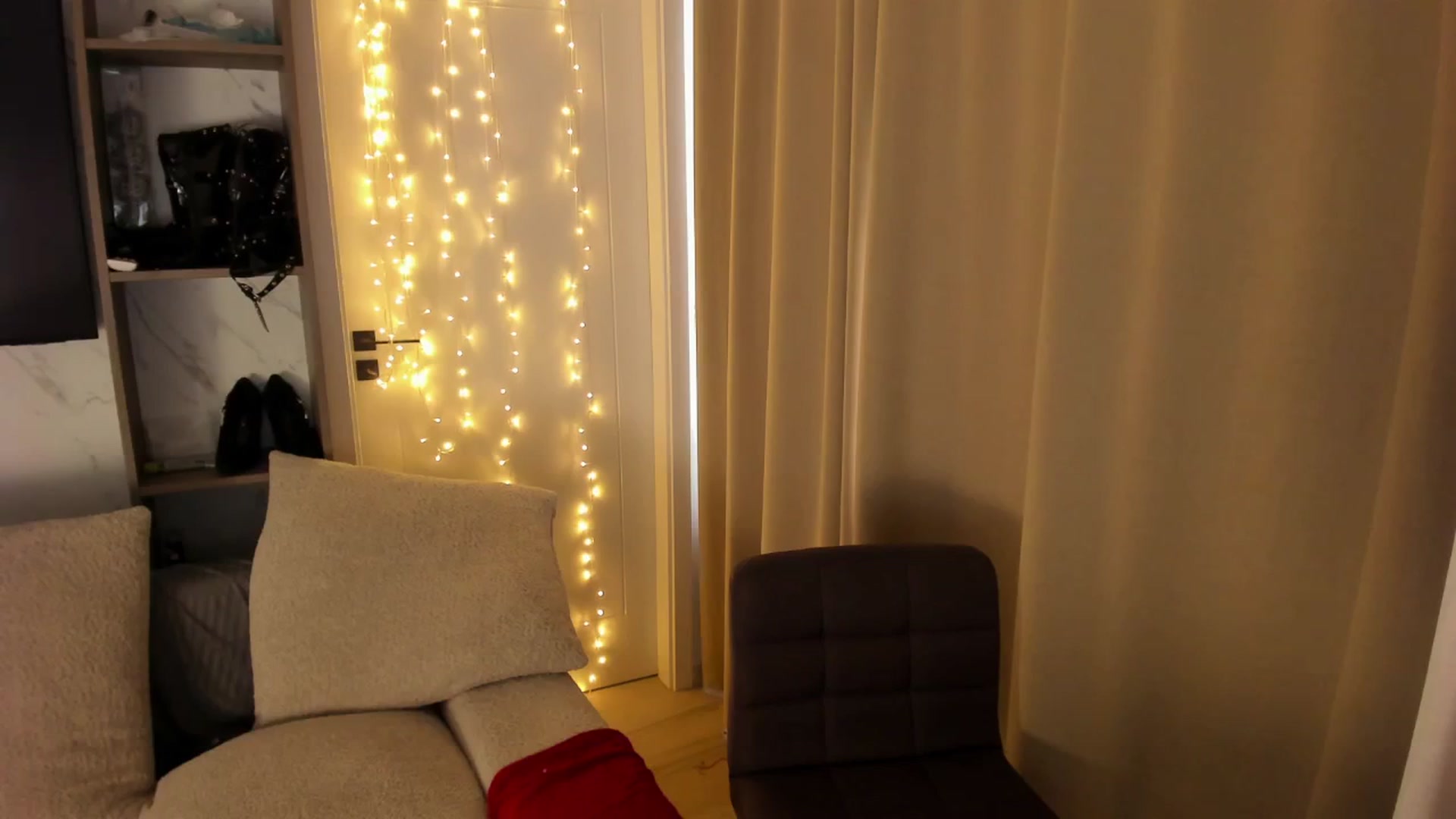 Gallery image thumbnail from SensualBarbie's myfreecams stream on, 02/25/2026, 09:24 image 16 of 20