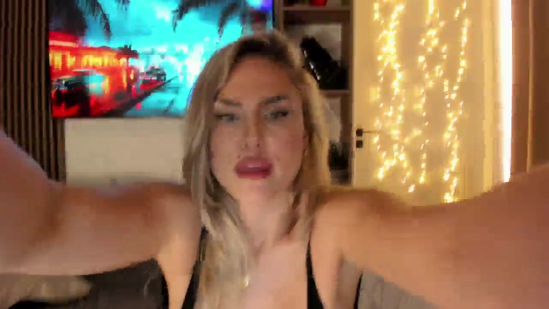 Gallery image thumbnail from SensualBarbie's myfreecams stream on, 03/17/2026, 14:53 image 16 of 20