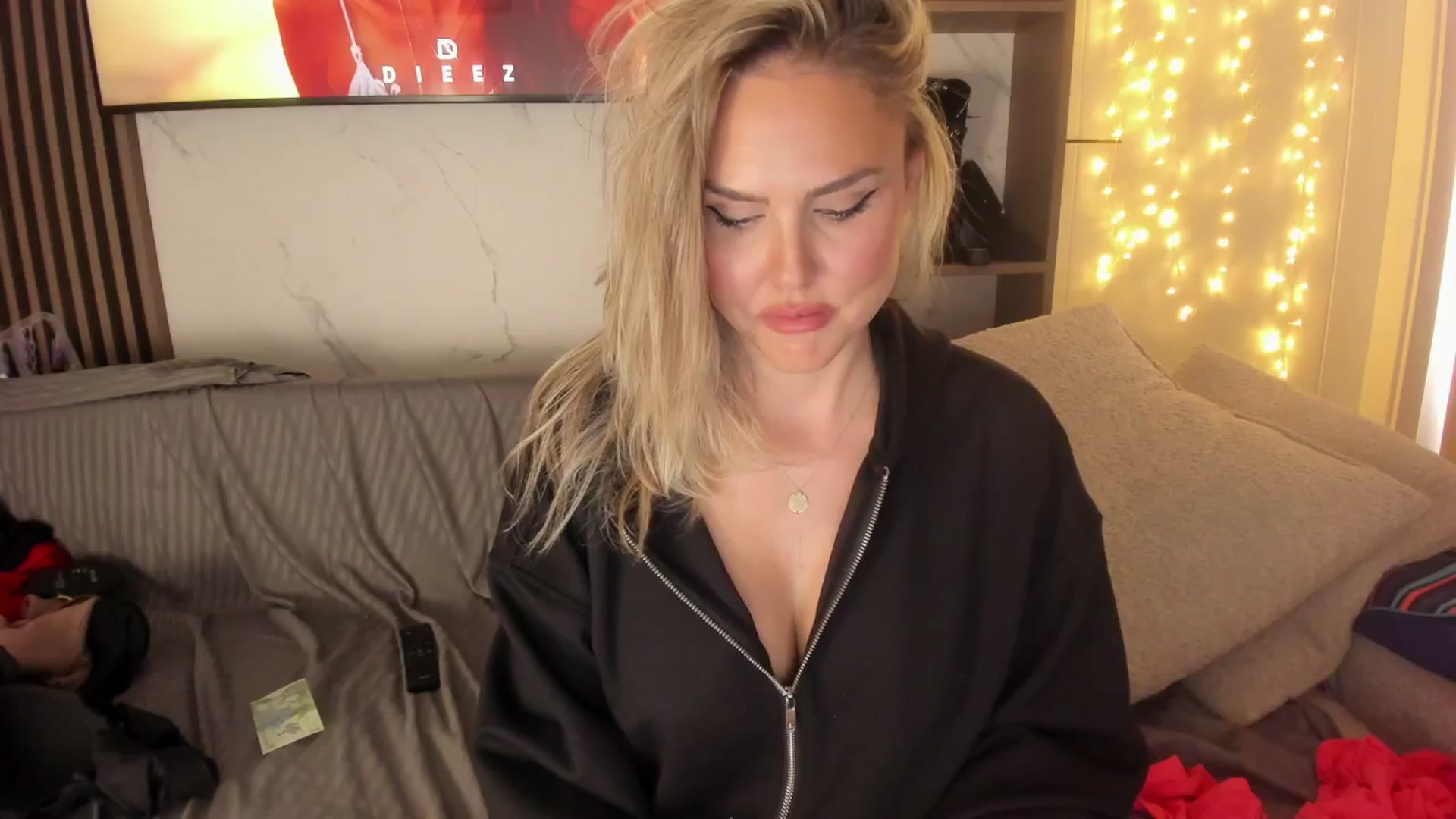 Gallery image thumbnail from SensualBarbie's myfreecams stream on, 04/16/2026, 14:57 image 5 of 20