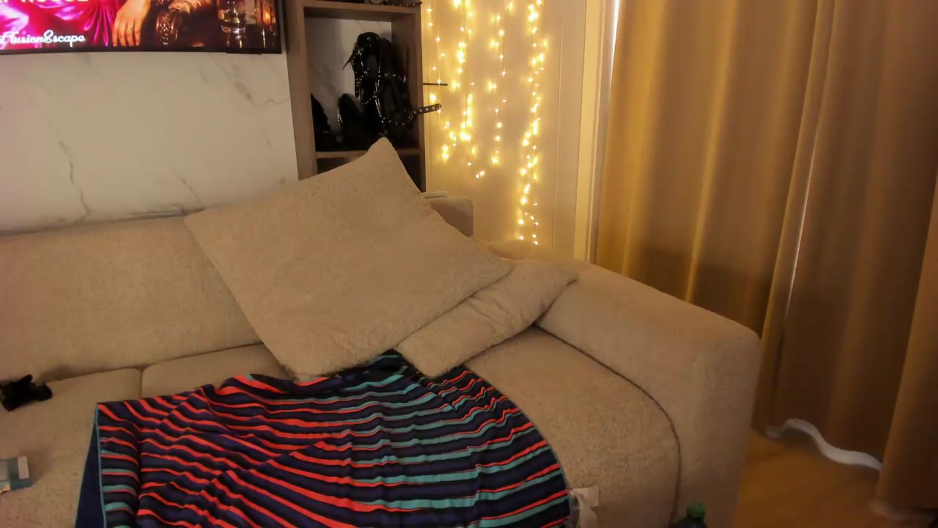 Gallery image thumbnail from SensualBarbie's myfreecams stream on, 05/30/2026, 15:35 image 5 of 20