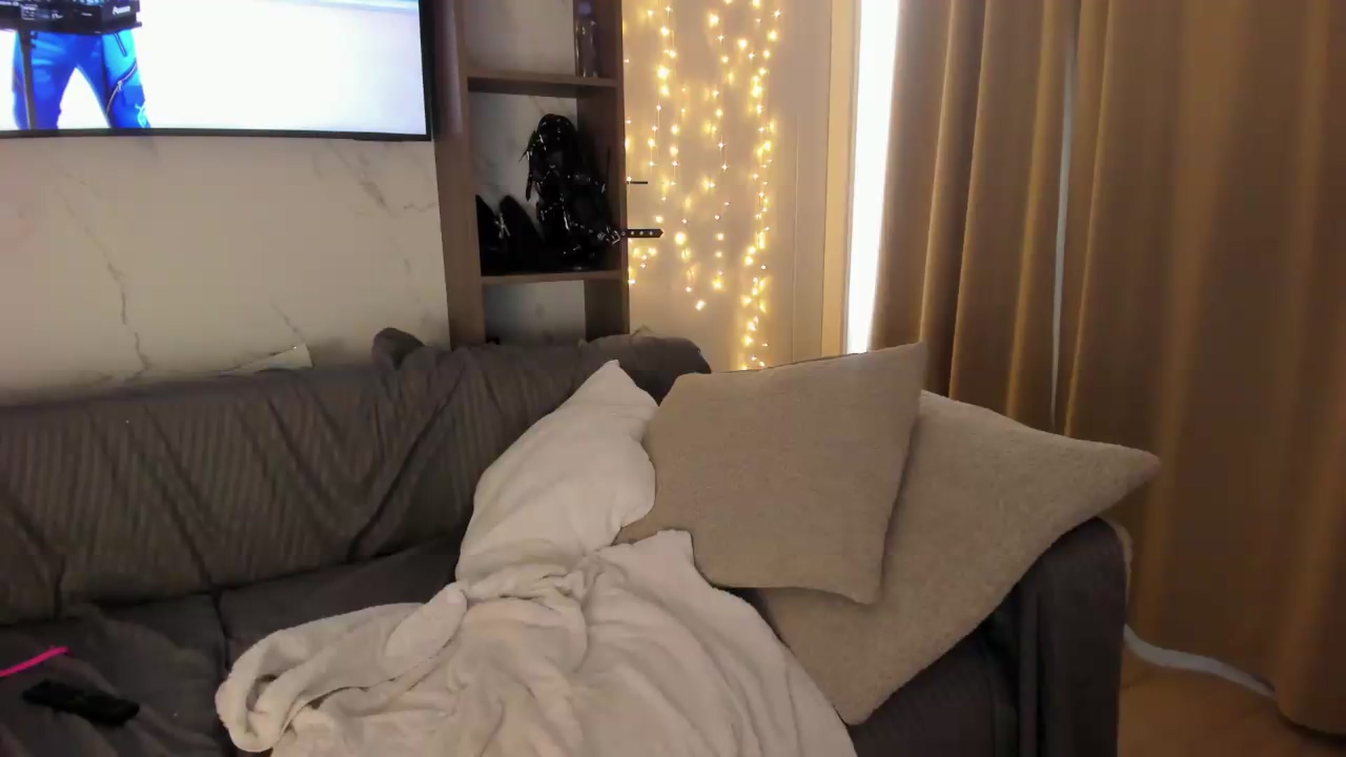 Gallery image thumbnail from SensualBarbie's myfreecams stream on, 06/20/2026, 16:03 image 14 of 20