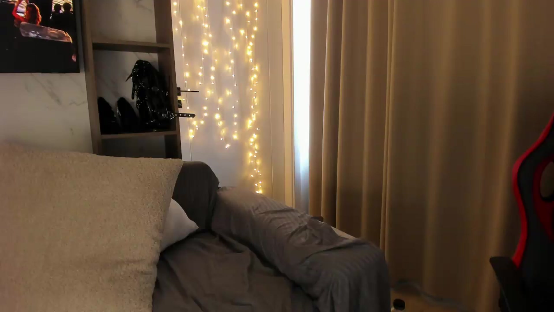 Gallery image thumbnail from SensualBarbie's myfreecams stream on, 07/18/2026, 07:33 image 11 of 20