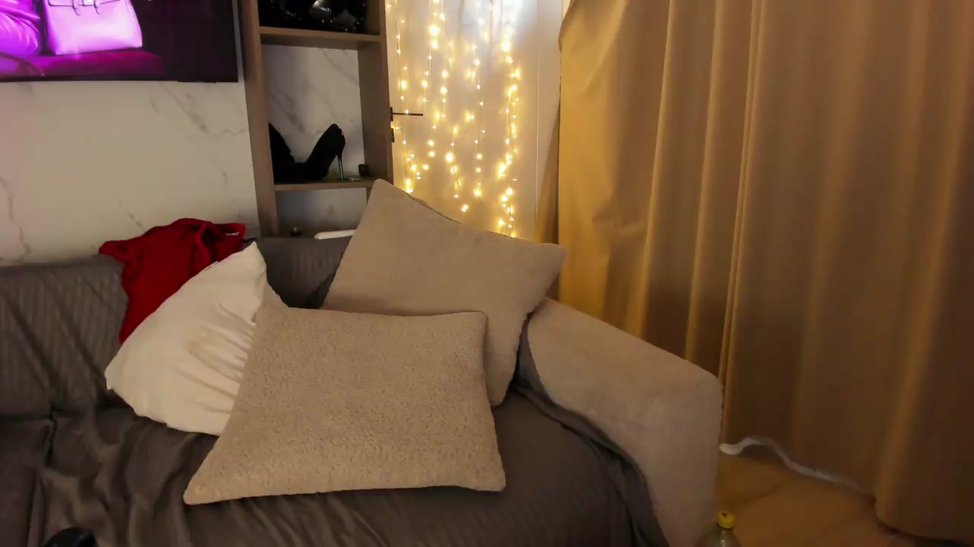 Gallery image thumbnail from SensualBarbie's myfreecams stream on, 07/27/2026, 13:58 image 10 of 20