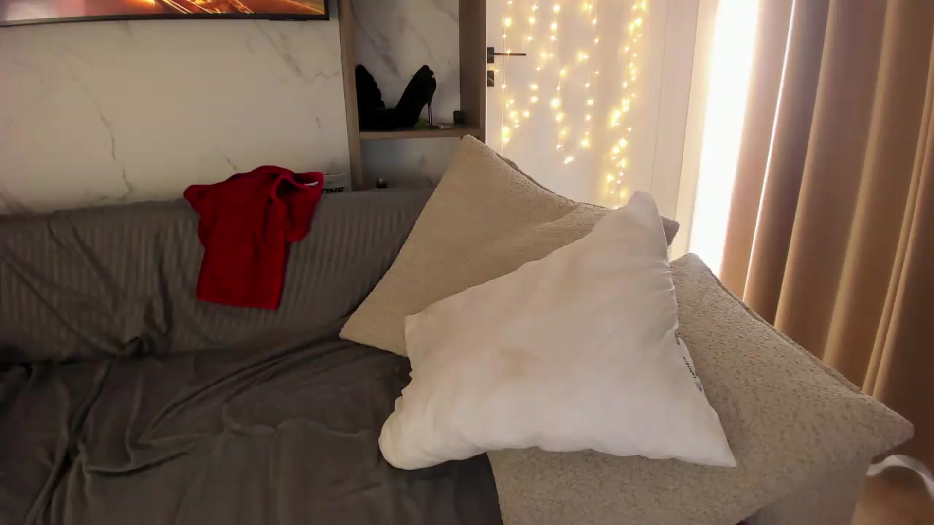 Gallery image thumbnail from SensualBarbie's myfreecams stream on, 07/28/2026, 13:03 image 12 of 20