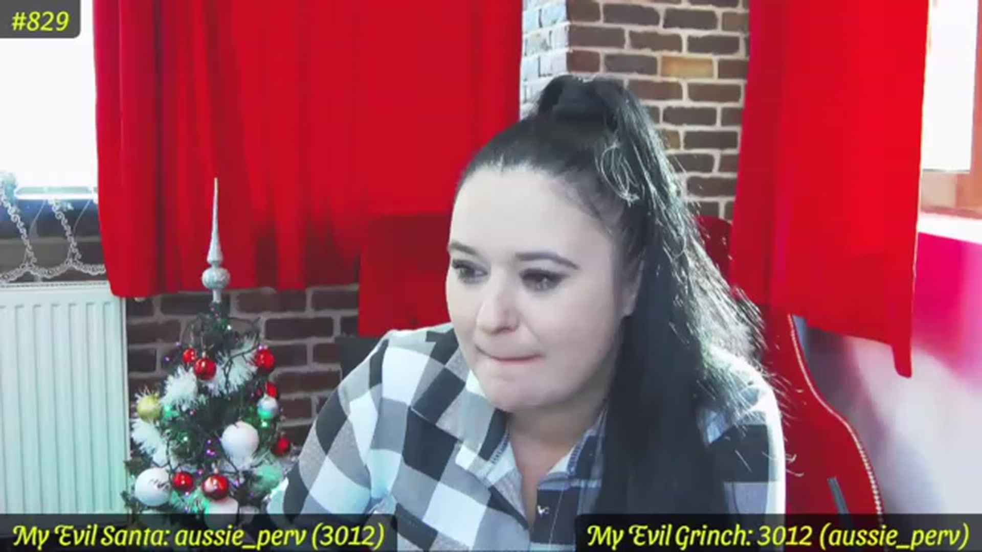 Gallery image thumbnail from SensualCrissa's myfreecams stream on, 12/20/2022, 13:11 image 6 of 20