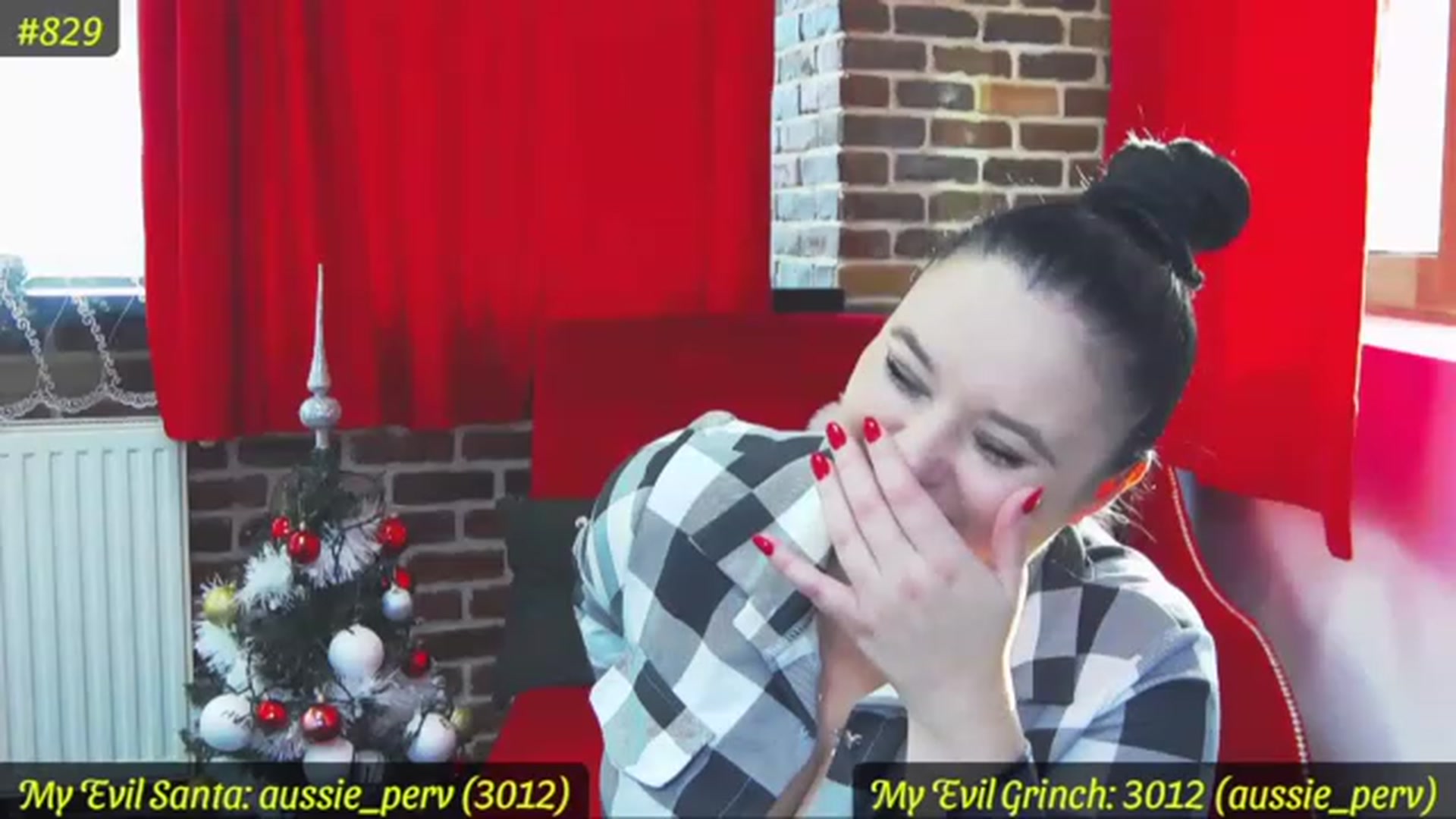 Gallery image thumbnail from SensualCrissa's myfreecams stream on, 12/20/2022, 13:11 image 13 of 20
