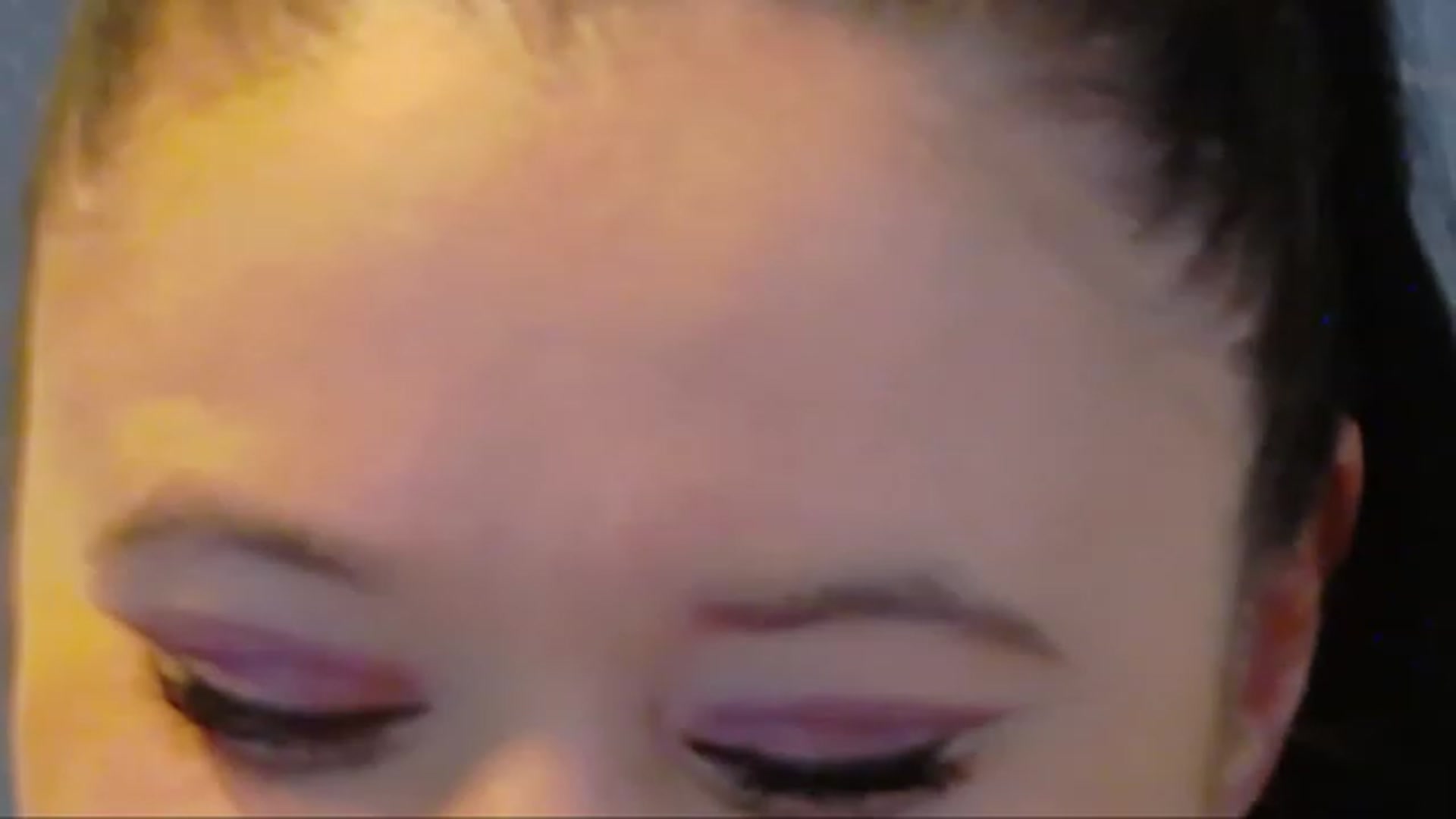 Gallery image thumbnail from SensualCrissa's myfreecams stream on, 01/18/2023, 12:35 image 19 of 20