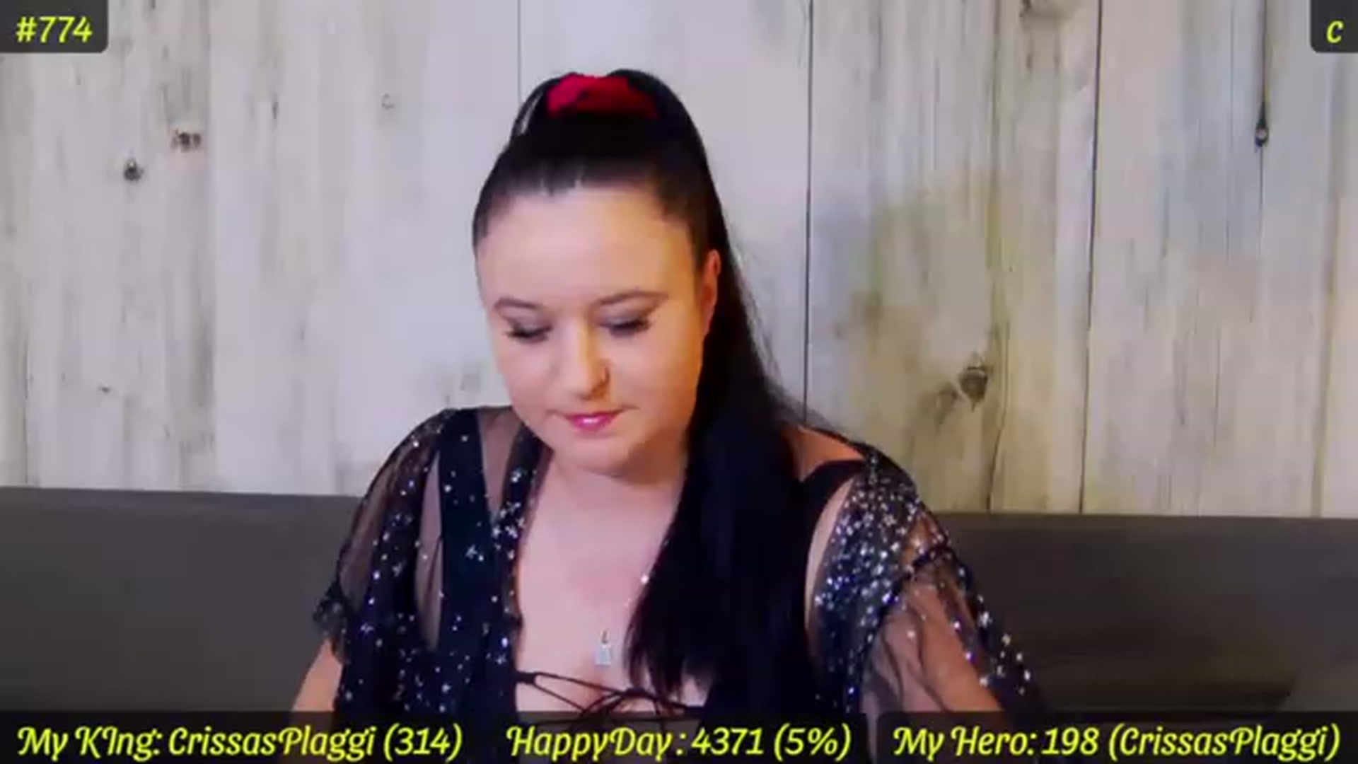 Gallery image thumbnail from SensualCrissa's myfreecams stream on, 05/06/2023, 11:20 image 14 of 20