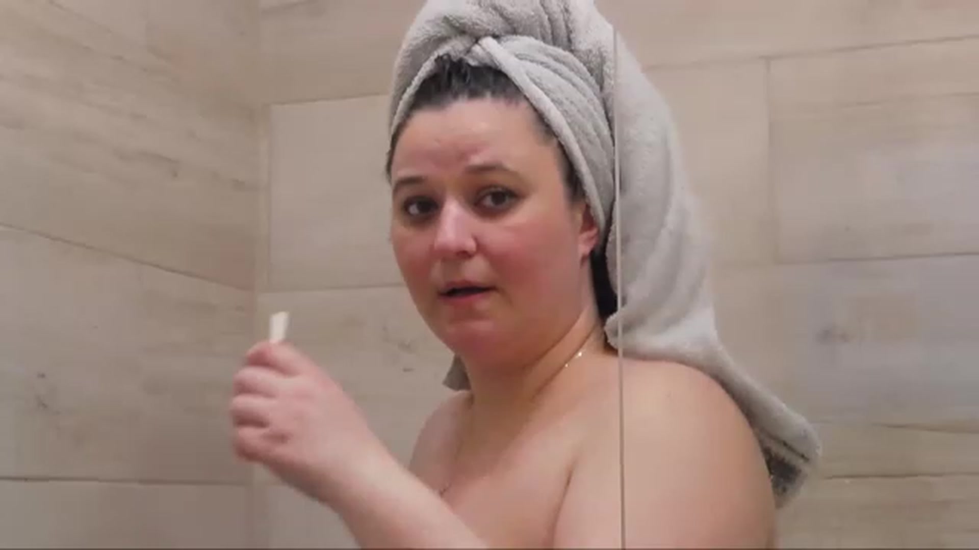 Gallery image thumbnail from SensualCrissa's myfreecams stream on, 05/24/2023, 08:17 image 7 of 20