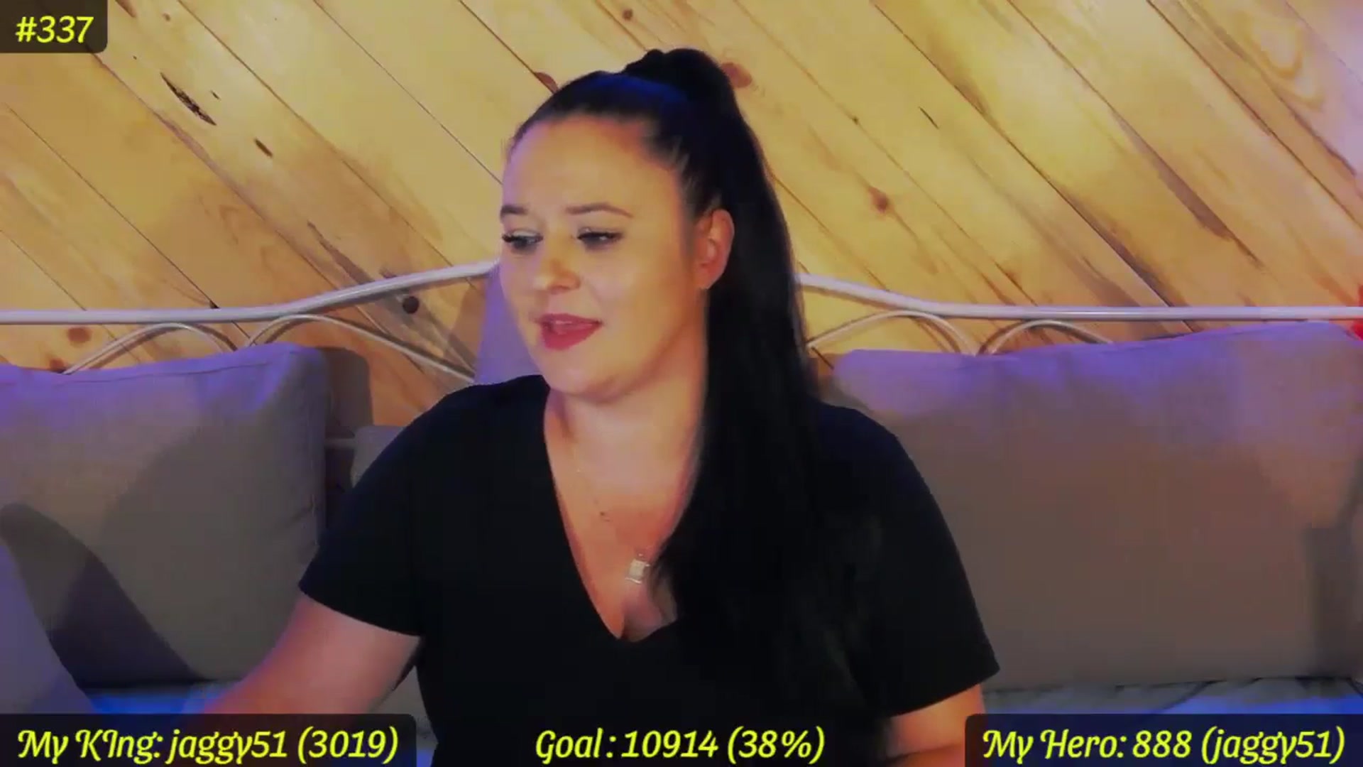 Gallery image thumbnail from SensualCrissa's myfreecams stream on, 08/19/2023, 13:04 image 13 of 20