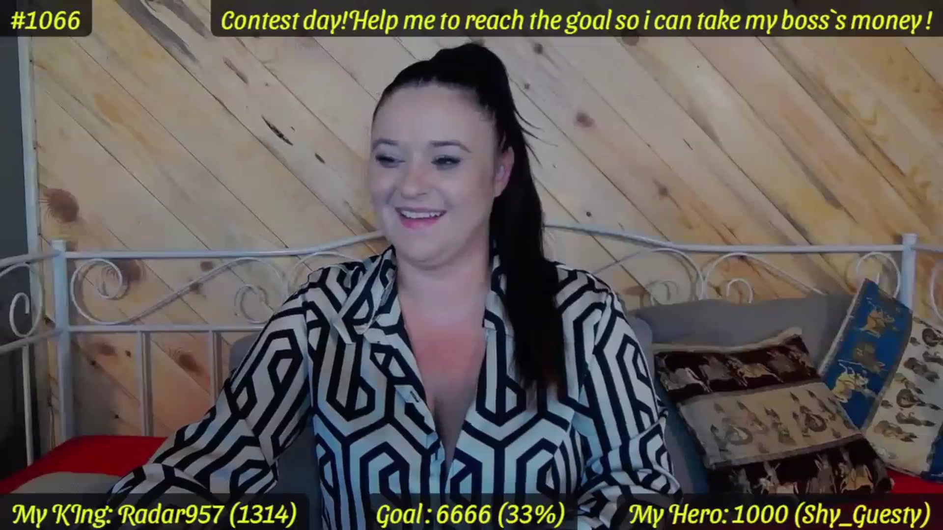 Gallery image thumbnail from SensualCrissa's myfreecams stream on, 10/04/2023, 12:18 image 3 of 20