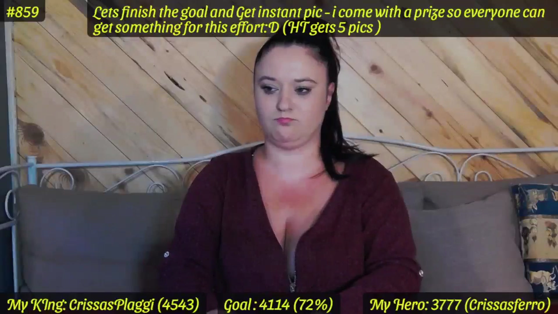 Gallery image thumbnail from SensualCrissa's myfreecams stream on, 10/14/2023, 12:14 image 13 of 20
