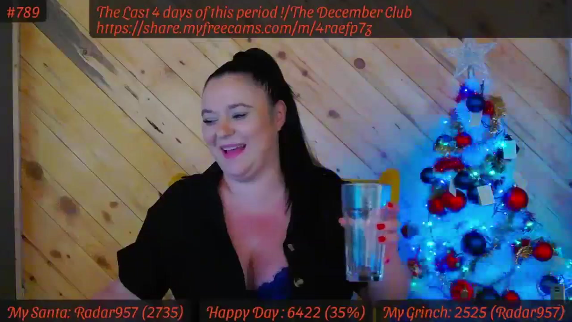 Gallery image thumbnail from SensualCrissa's myfreecams stream on, 12/11/2023, 13:11 image 17 of 20