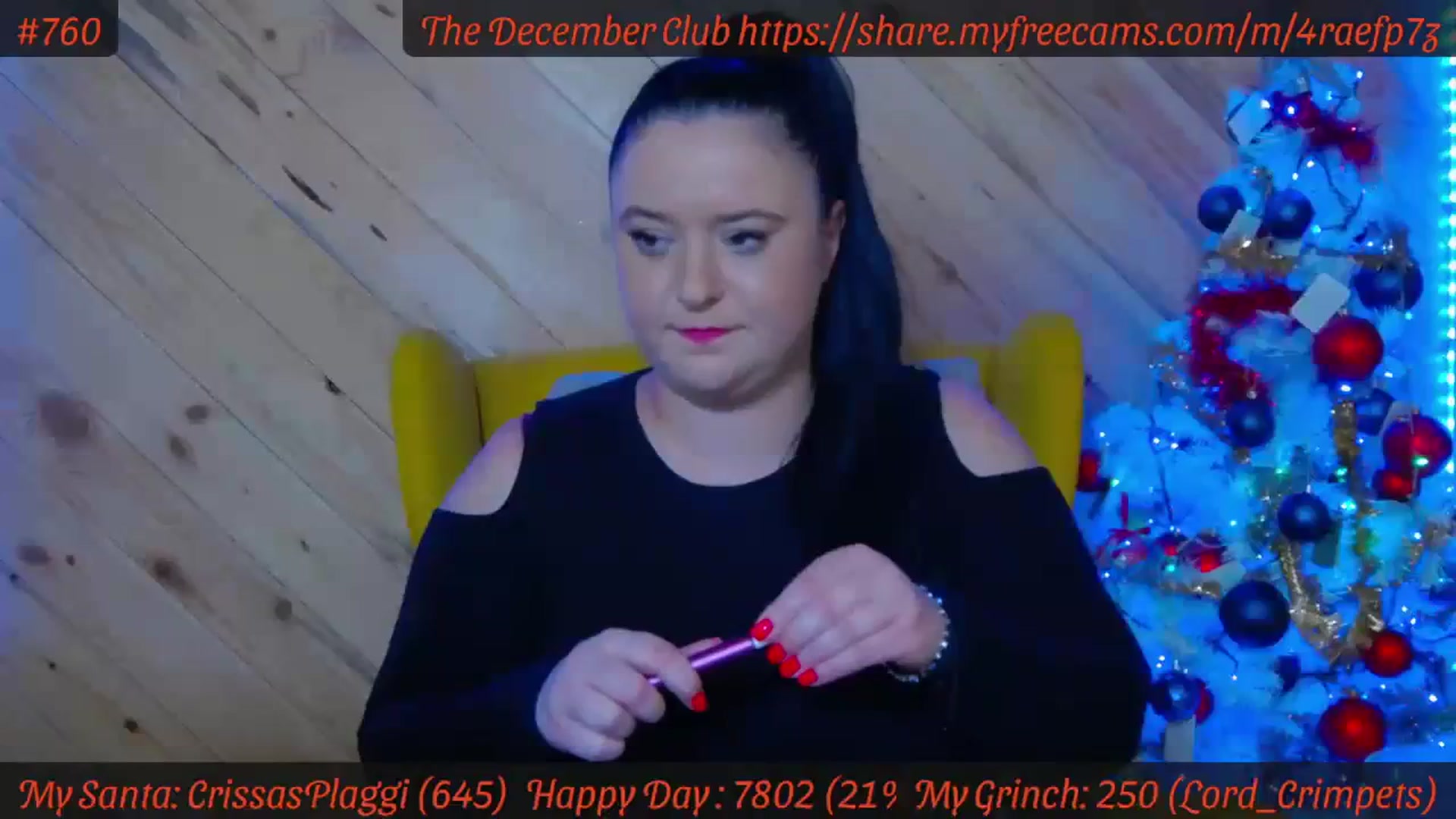 Gallery image thumbnail from SensualCrissa's myfreecams stream on, 12/22/2023, 13:12 image 17 of 20
