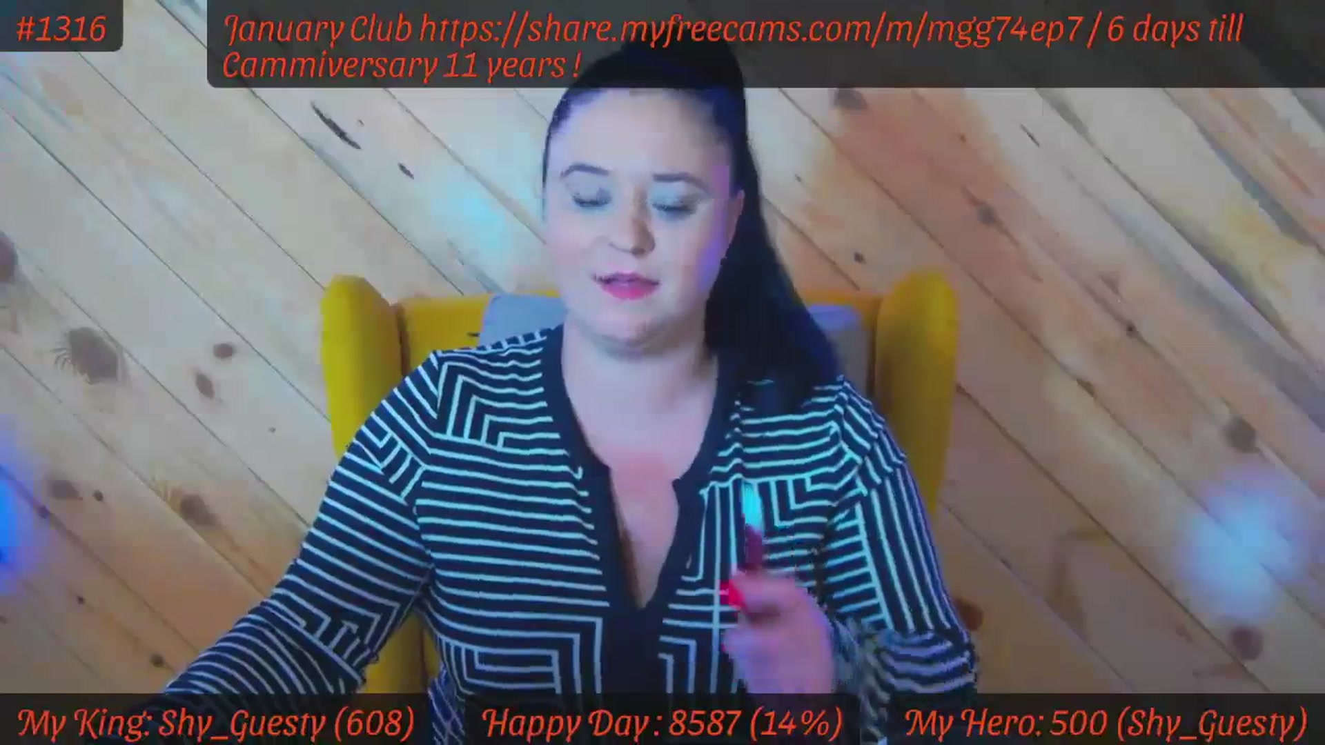 Gallery image thumbnail from SensualCrissa's myfreecams stream on, 01/06/2024, 12:54 image 17 of 20