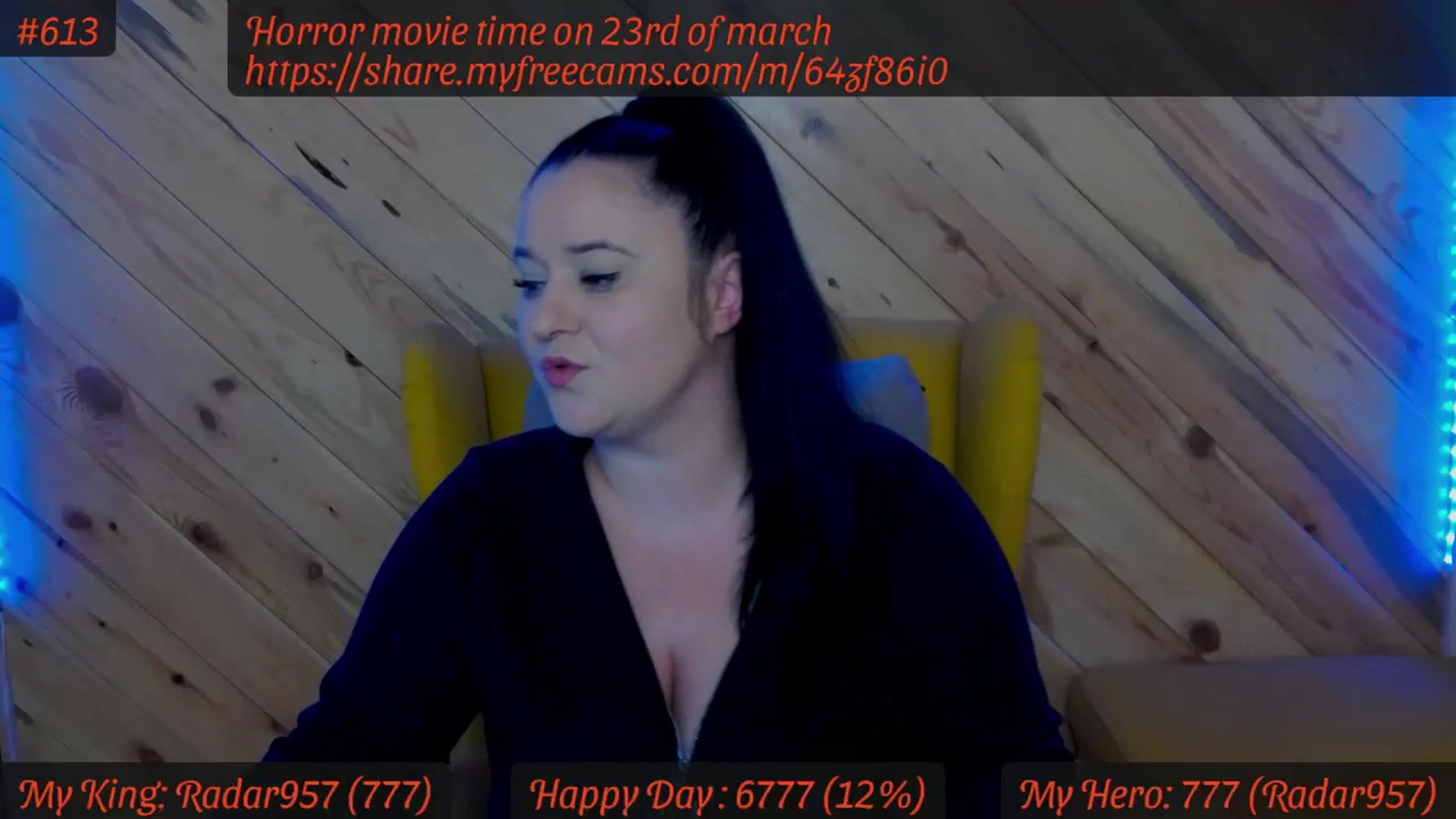 Gallery image thumbnail from SensualCrissa's myfreecams stream on, 03/13/2024, 08:36 image 14 of 20