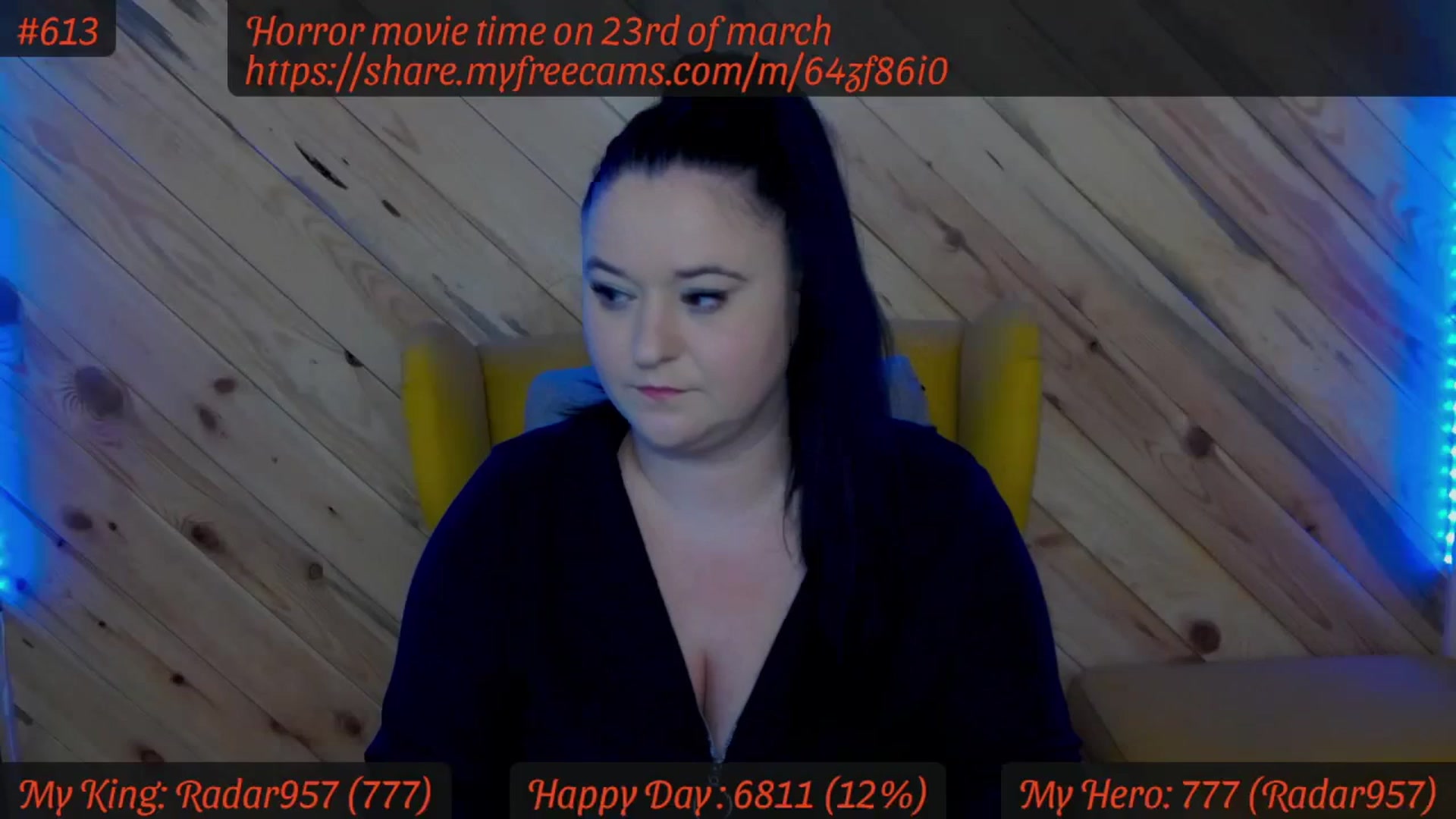 Gallery image thumbnail from SensualCrissa's myfreecams stream on, 03/13/2024, 08:36 image 7 of 20