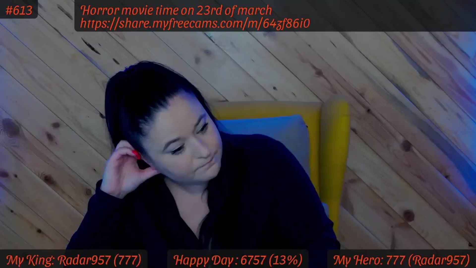 Gallery image thumbnail from SensualCrissa's myfreecams stream on, 03/13/2024, 08:36 image 19 of 20