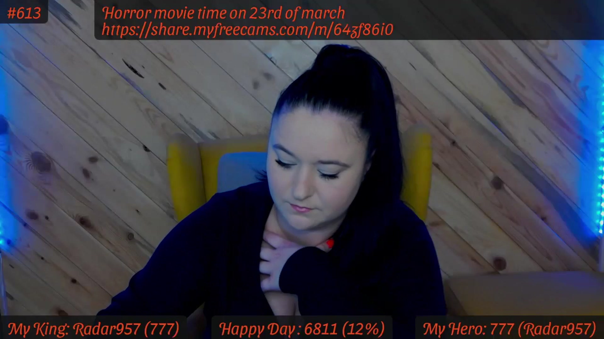 Gallery image thumbnail from SensualCrissa's myfreecams stream on, 03/13/2024, 08:36 image 11 of 20