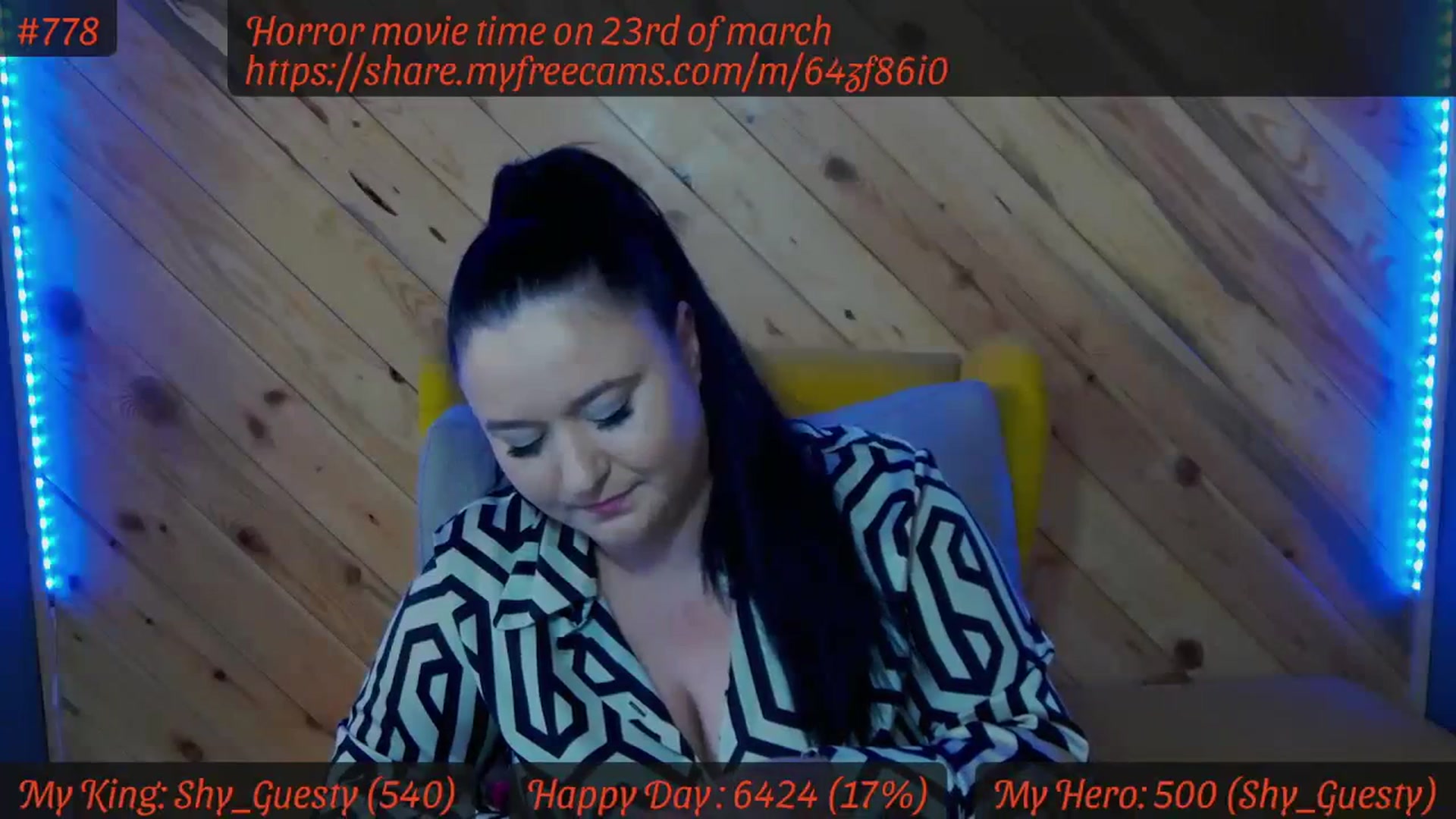 Gallery image thumbnail from SensualCrissa's myfreecams stream on, 03/20/2024, 12:58 image 9 of 20
