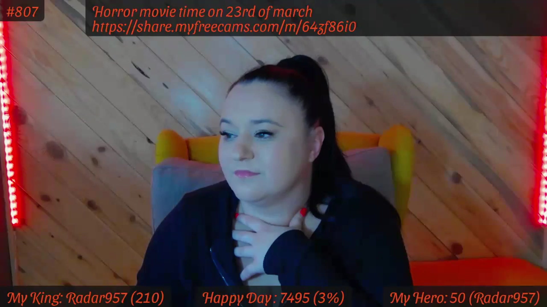 Gallery image thumbnail from SensualCrissa's myfreecams stream on, 03/21/2024, 07:37 image 7 of 20