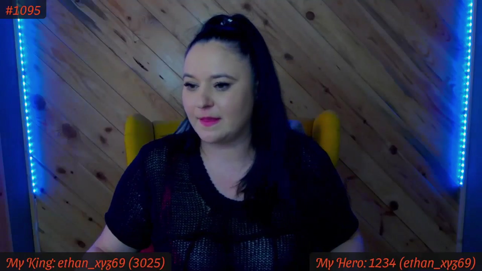 Gallery image thumbnail from SensualCrissa's myfreecams stream on, 04/10/2024, 11:23 image 18 of 20